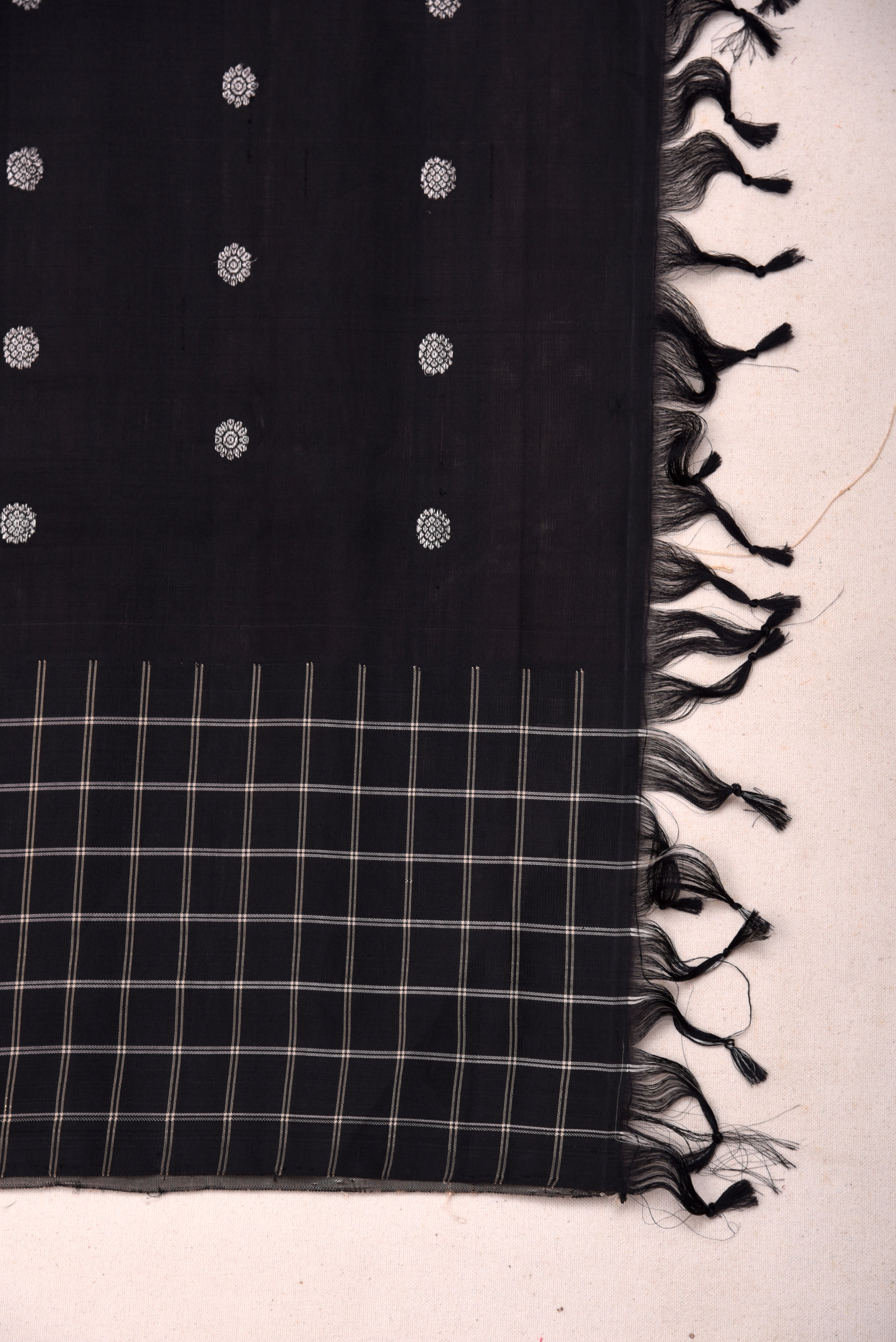 Kuttu Gadwal Pure Silk Handloom Saree