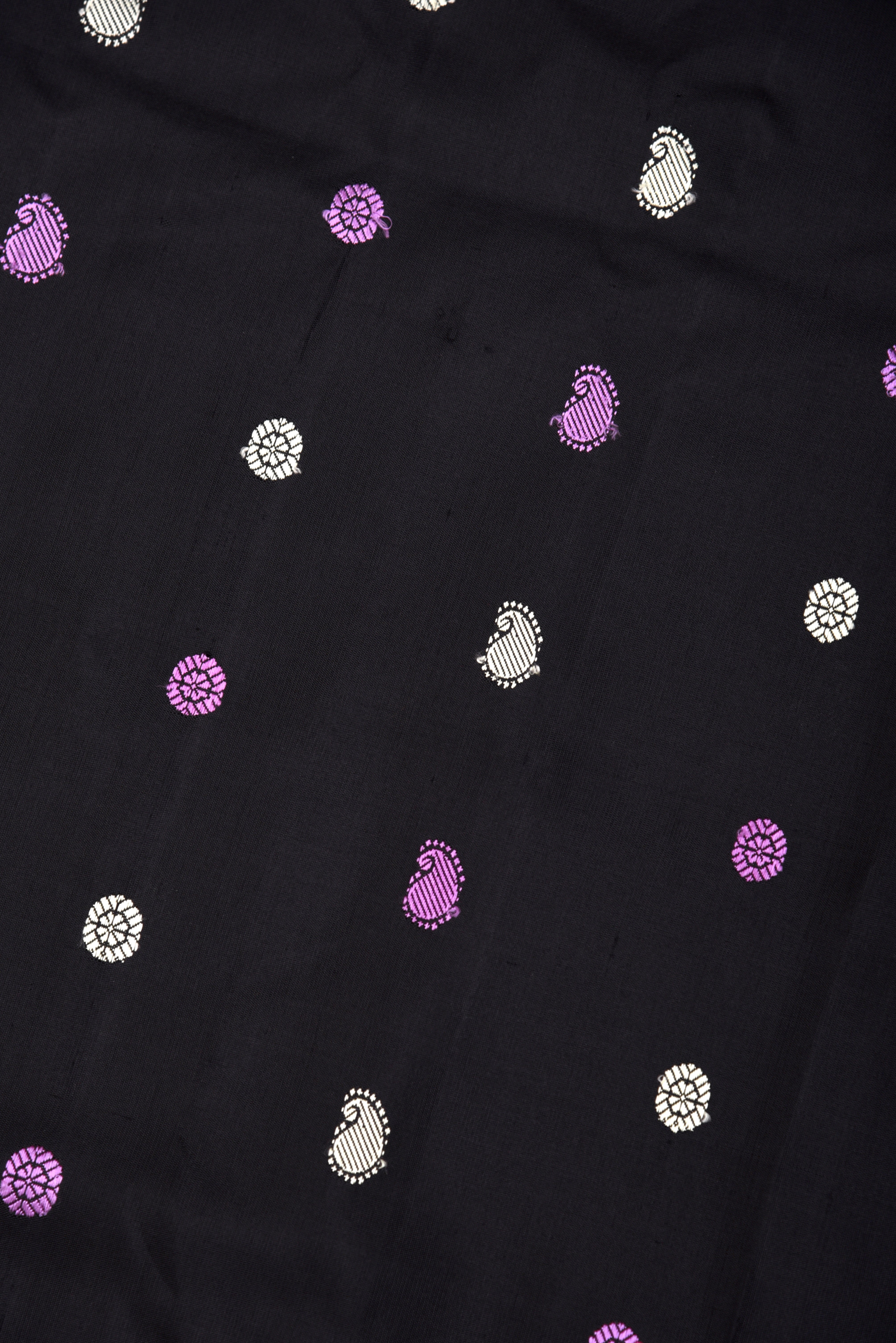 Kuttu Gadwal Pure Silk Handloom Saree
