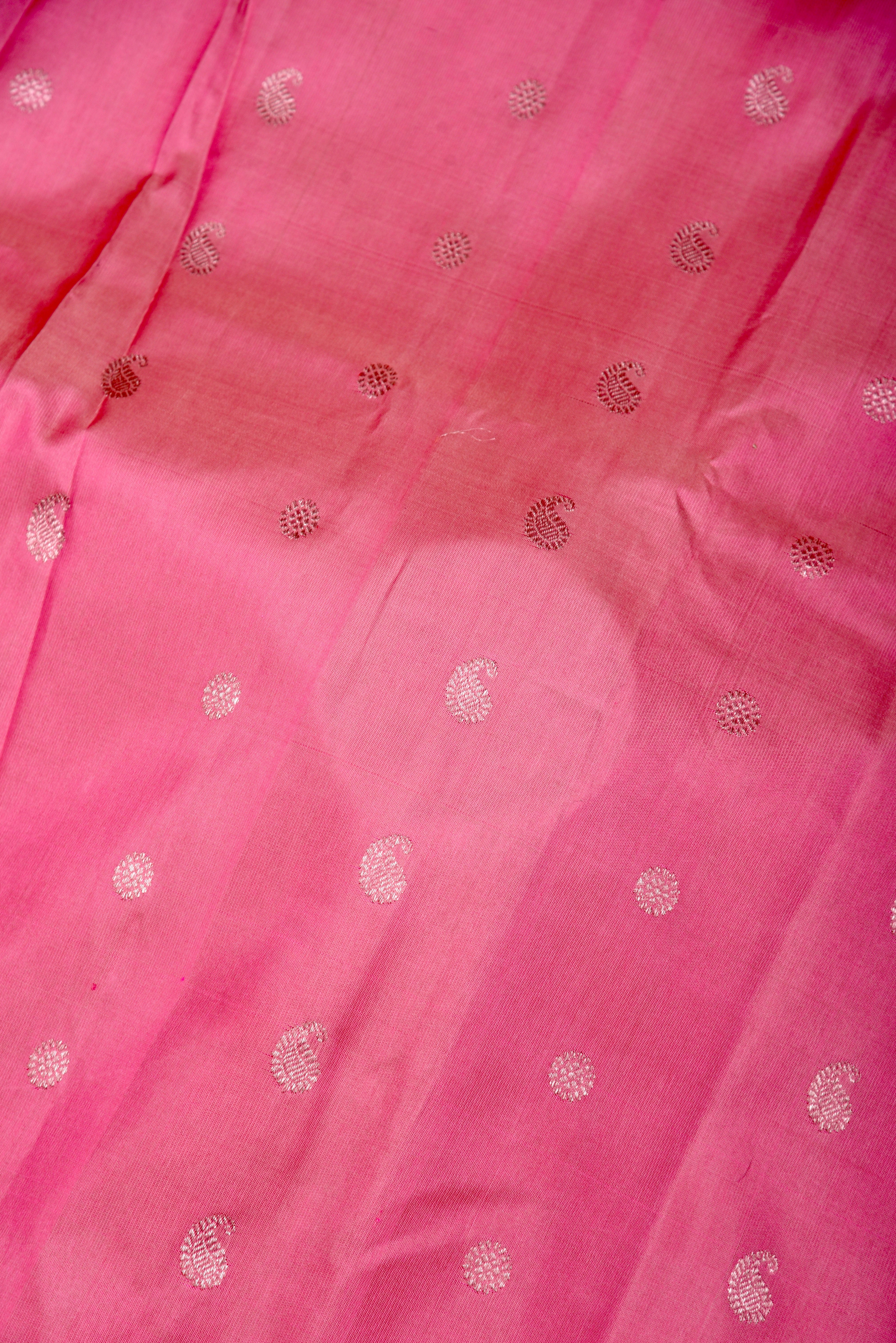 Kuttu Gadwal Pure Silk Handloom Saree