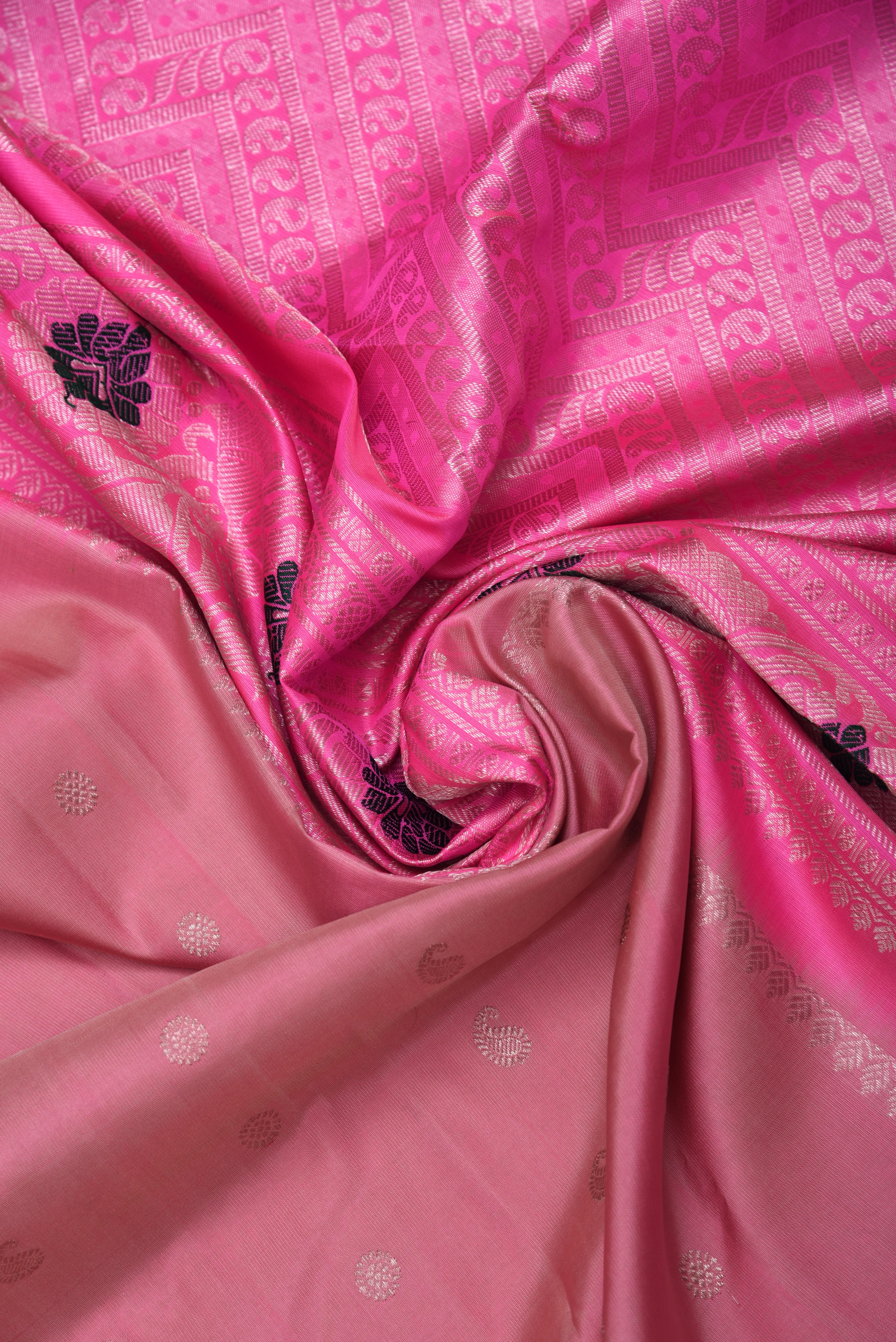 Kuttu Gadwal Pure Silk Handloom Saree