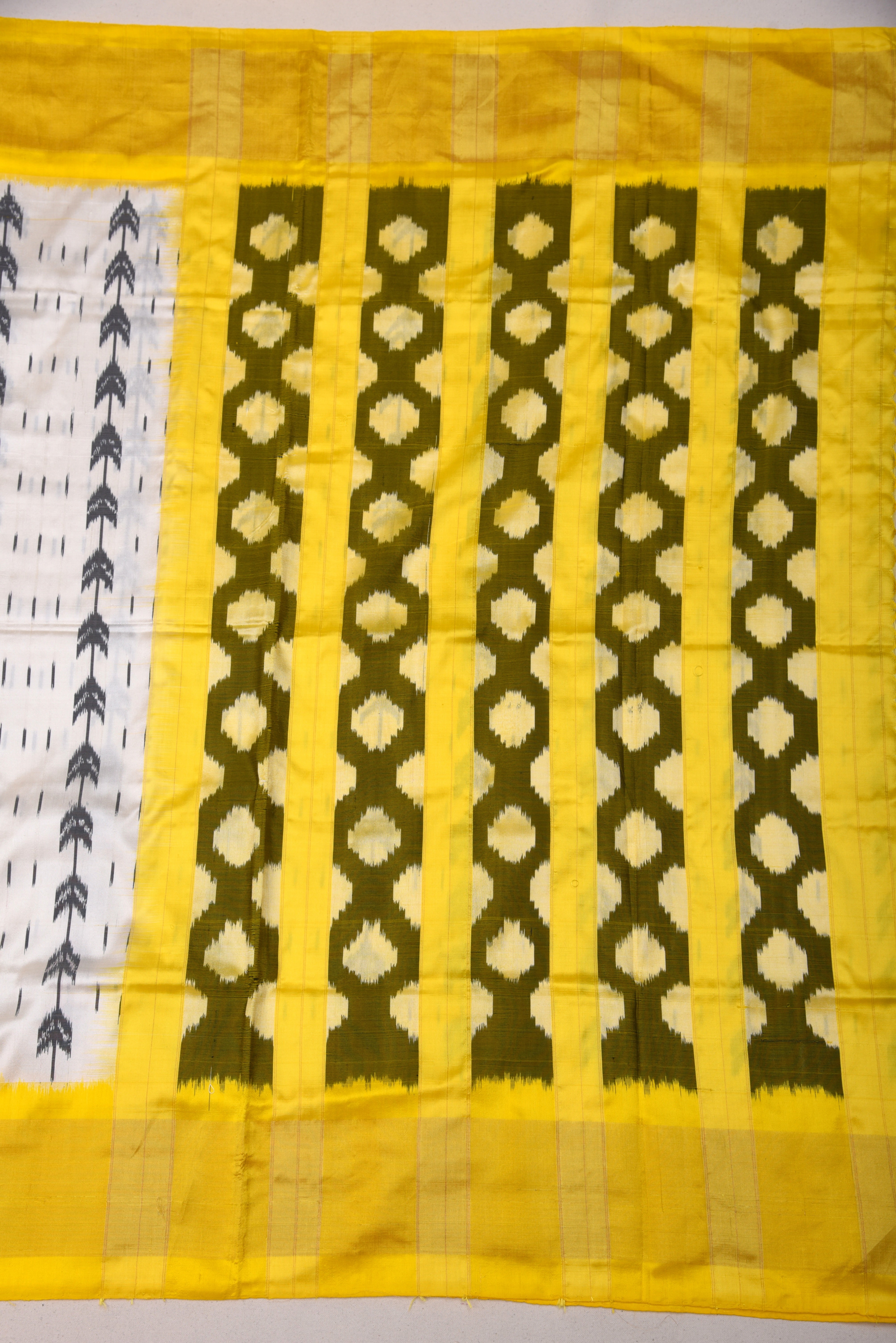 Pochumpalli Ikkat Pure Silk Handloom Saree