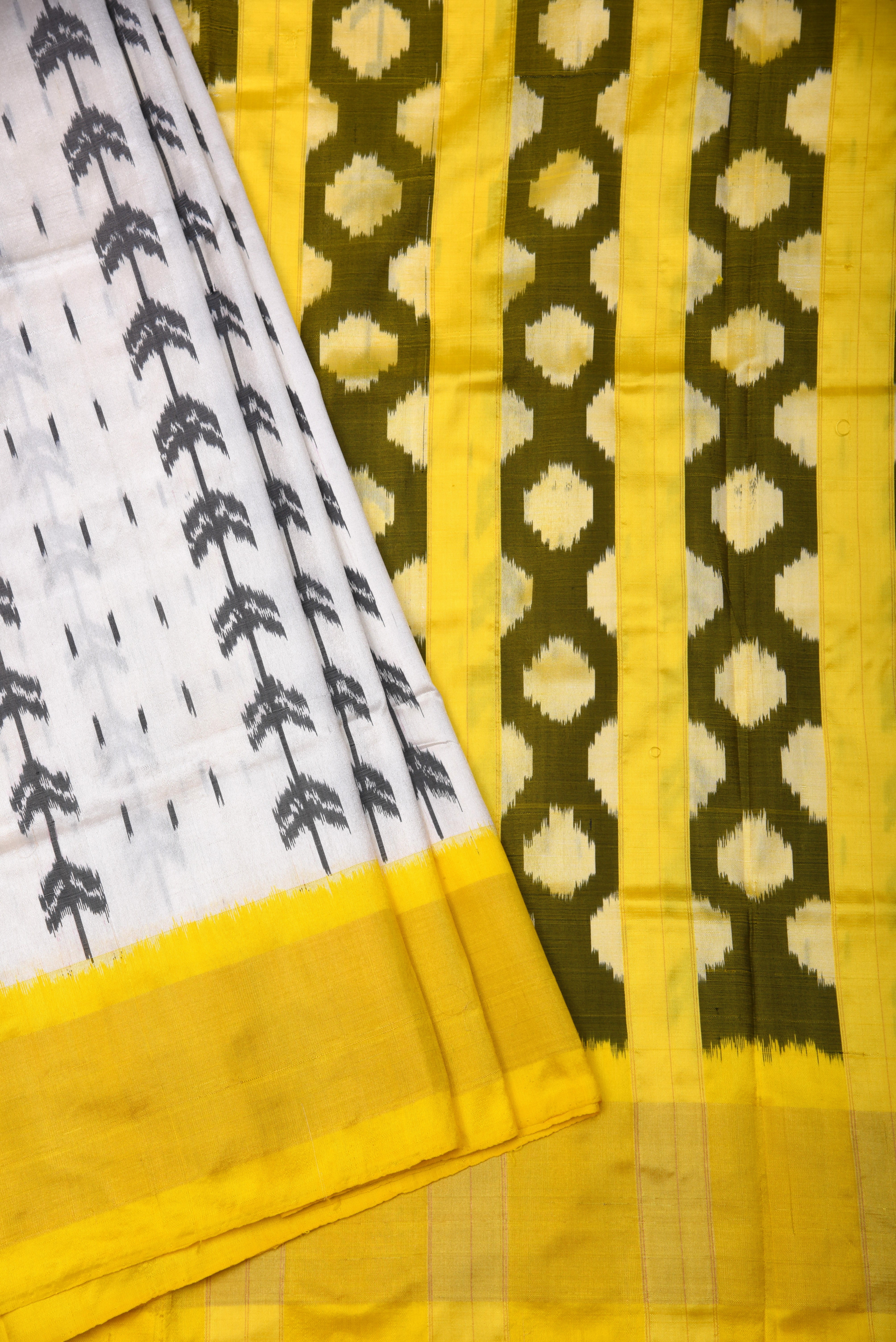 Pochumpalli Ikkat Pure Silk Handloom Saree