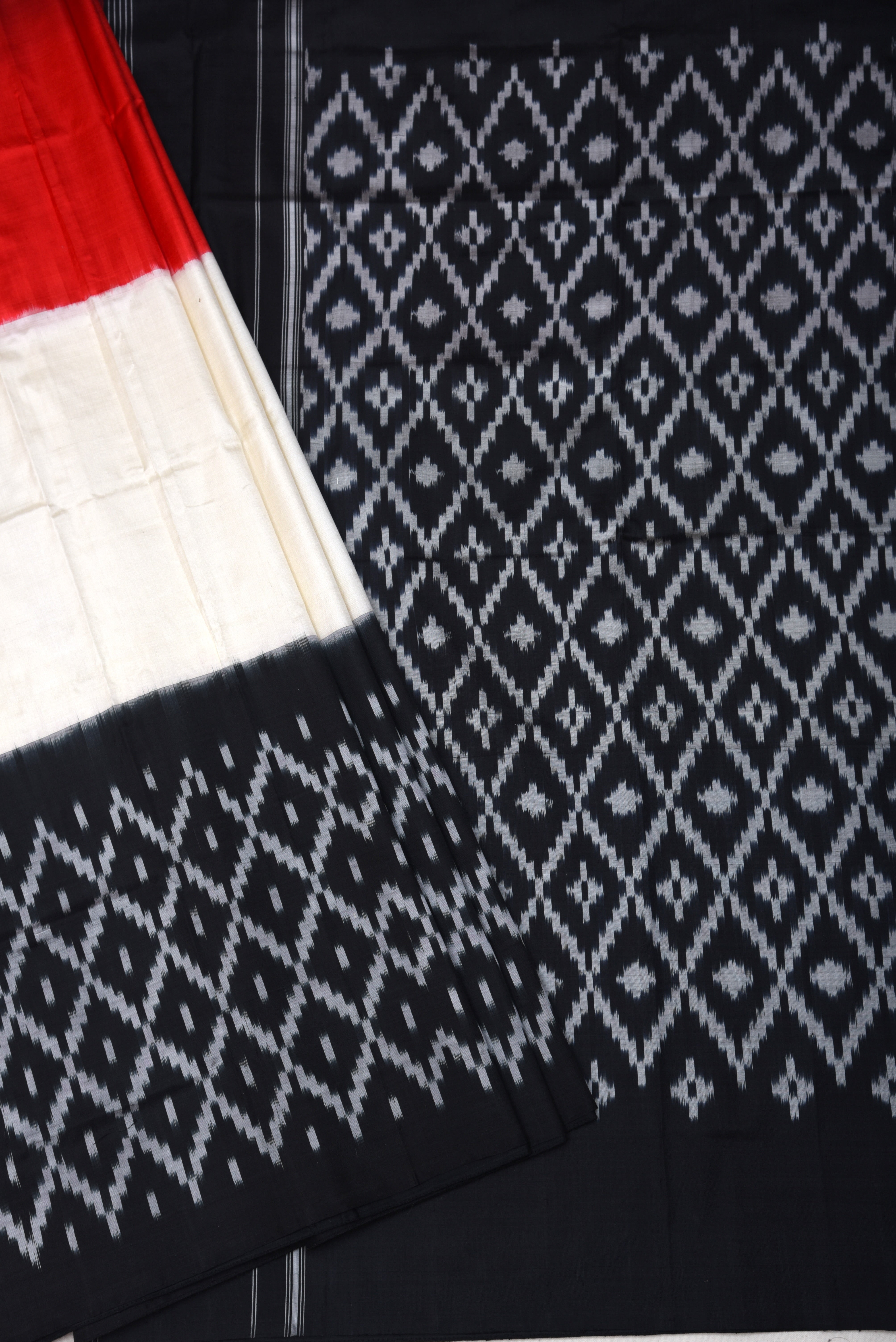 Pochumpalli Ikkat Pure Silk Handloom Saree