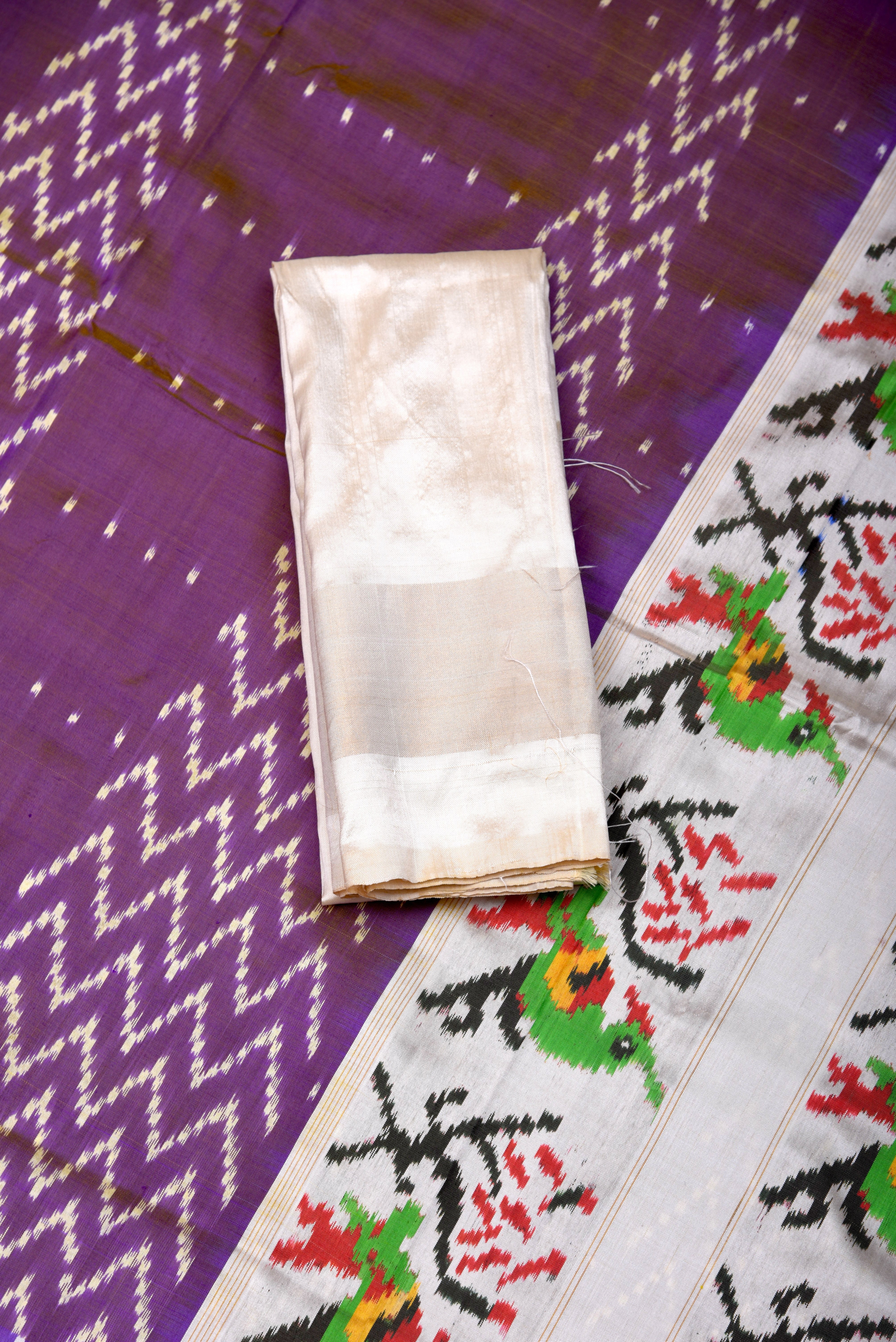 Pochumpalli Ikkat Pure Silk Handloom Saree