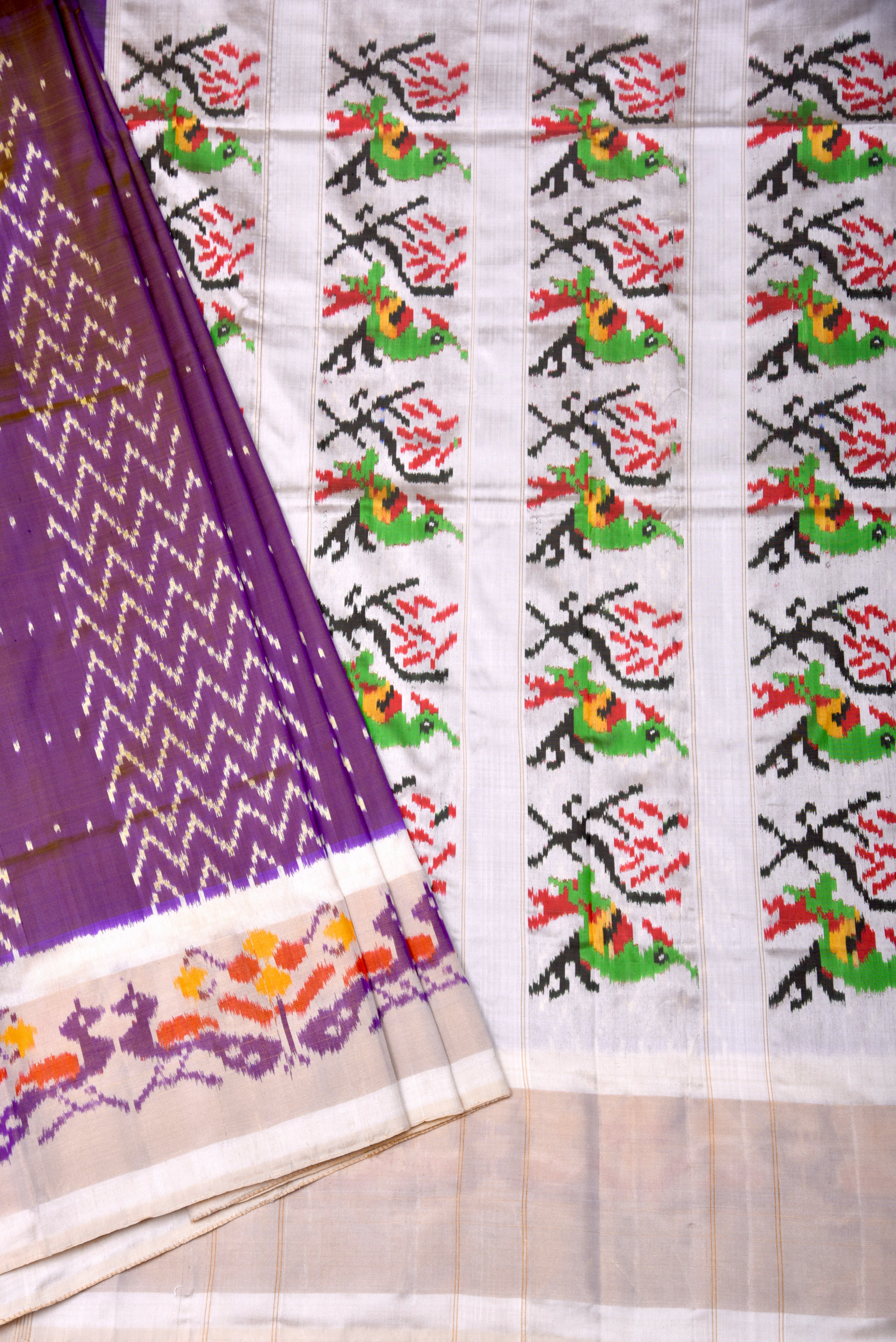 Pochumpalli Ikkat Pure Silk Handloom Saree