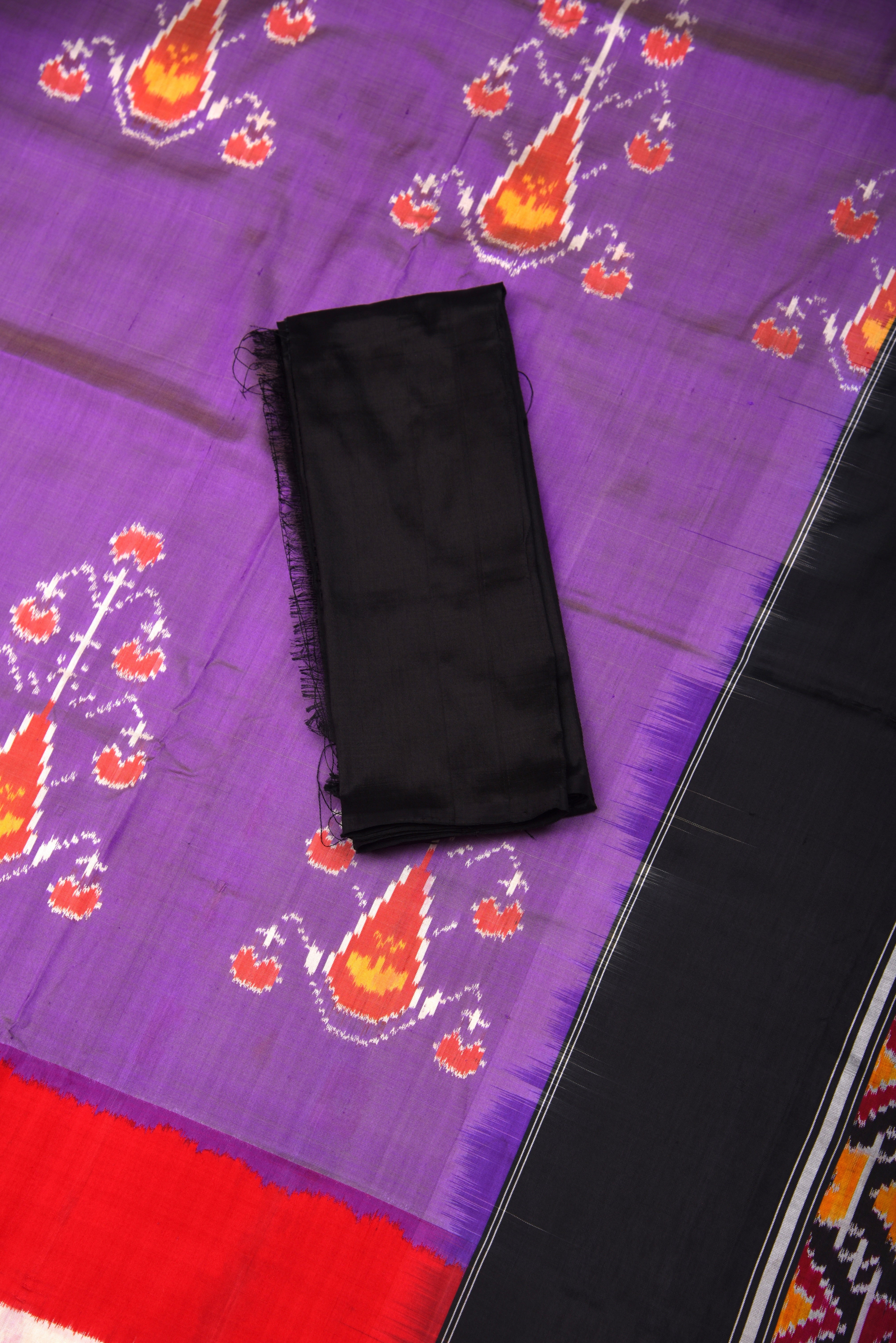 Pochumpalli Ikkat Pure Silk Handloom Saree