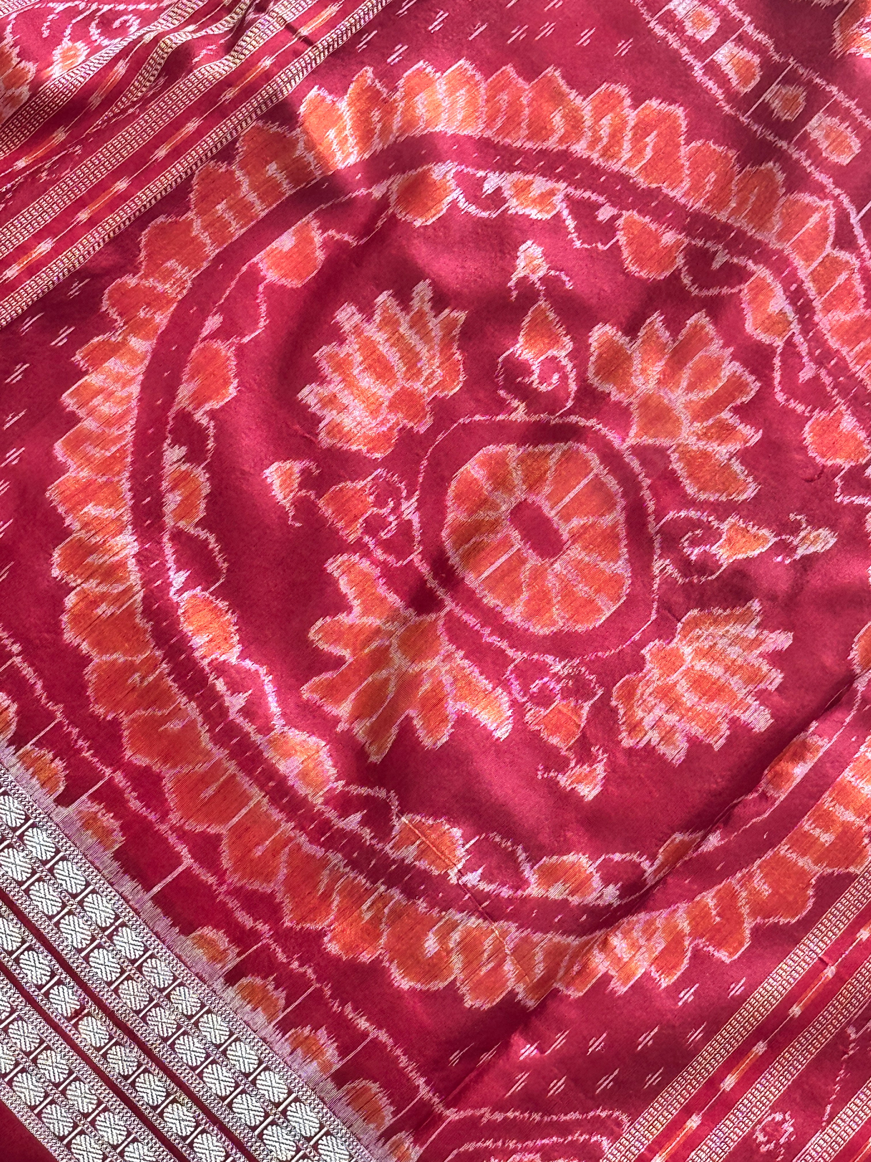 Sambalpuri Double Ikkat Ashwini silk handloom saree color - white