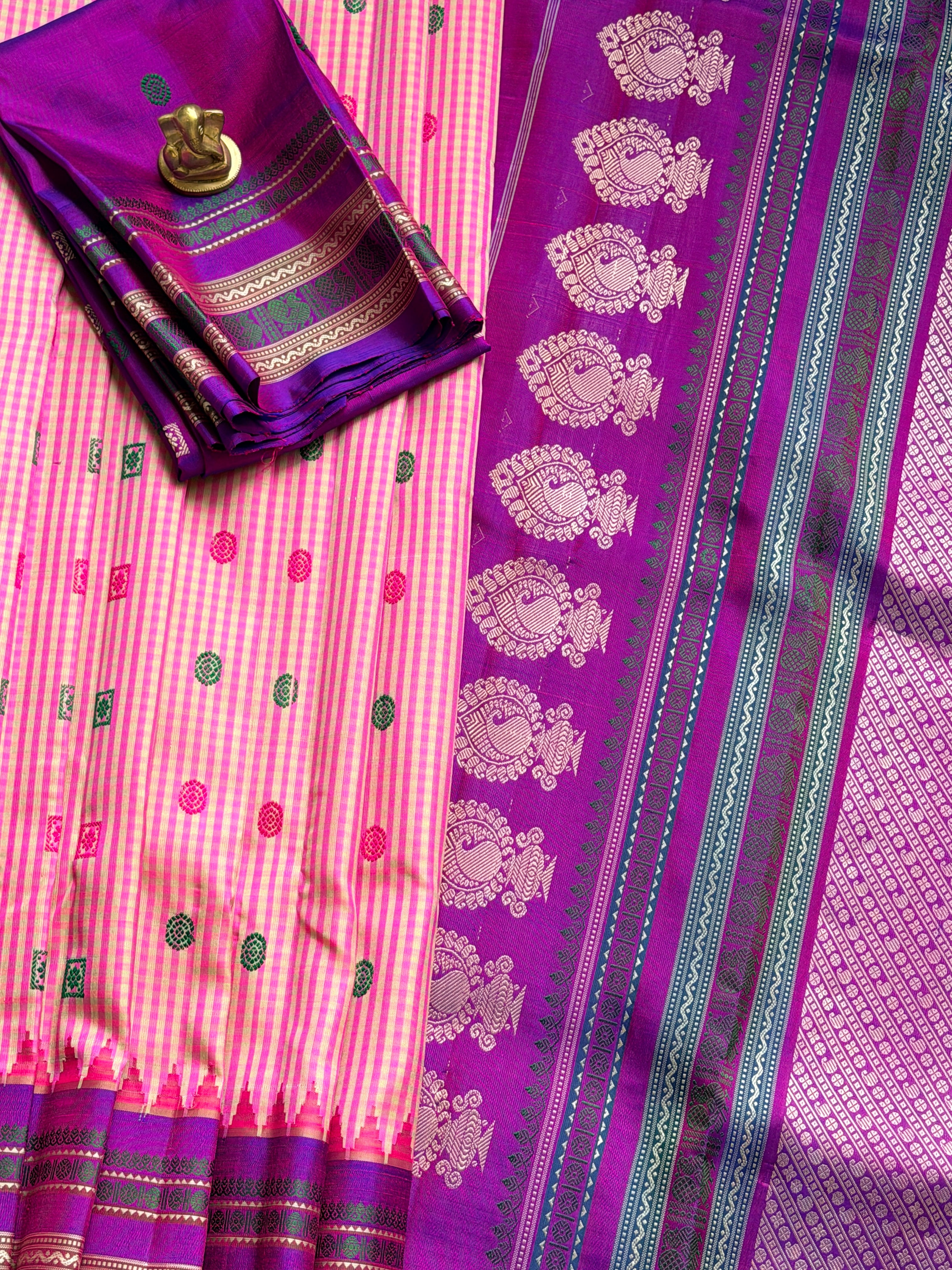 Kuttu Gadwal Pure Silk Handloom Saree