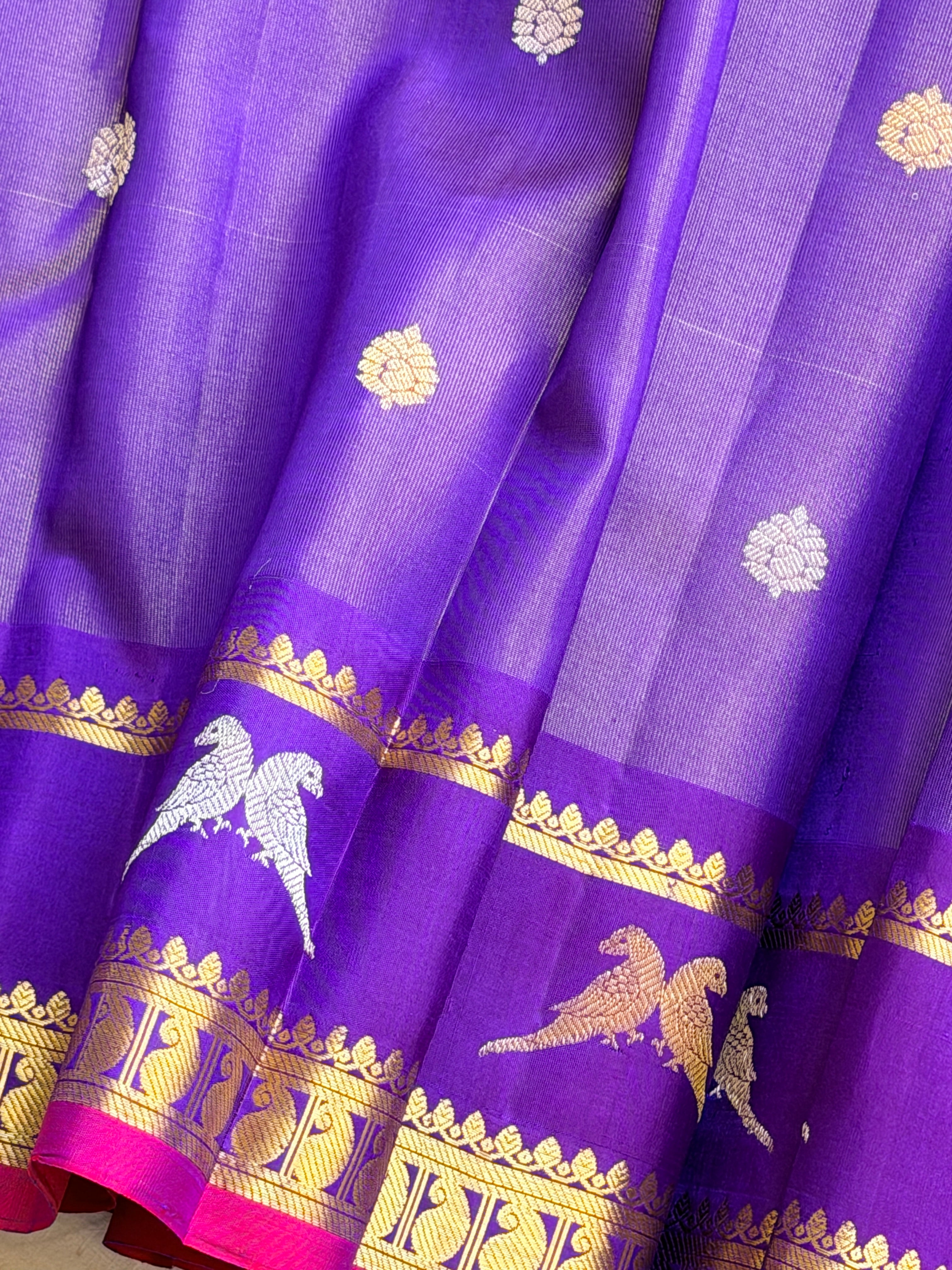 Kuttu Gadwal Pure Silk Handloom Saree