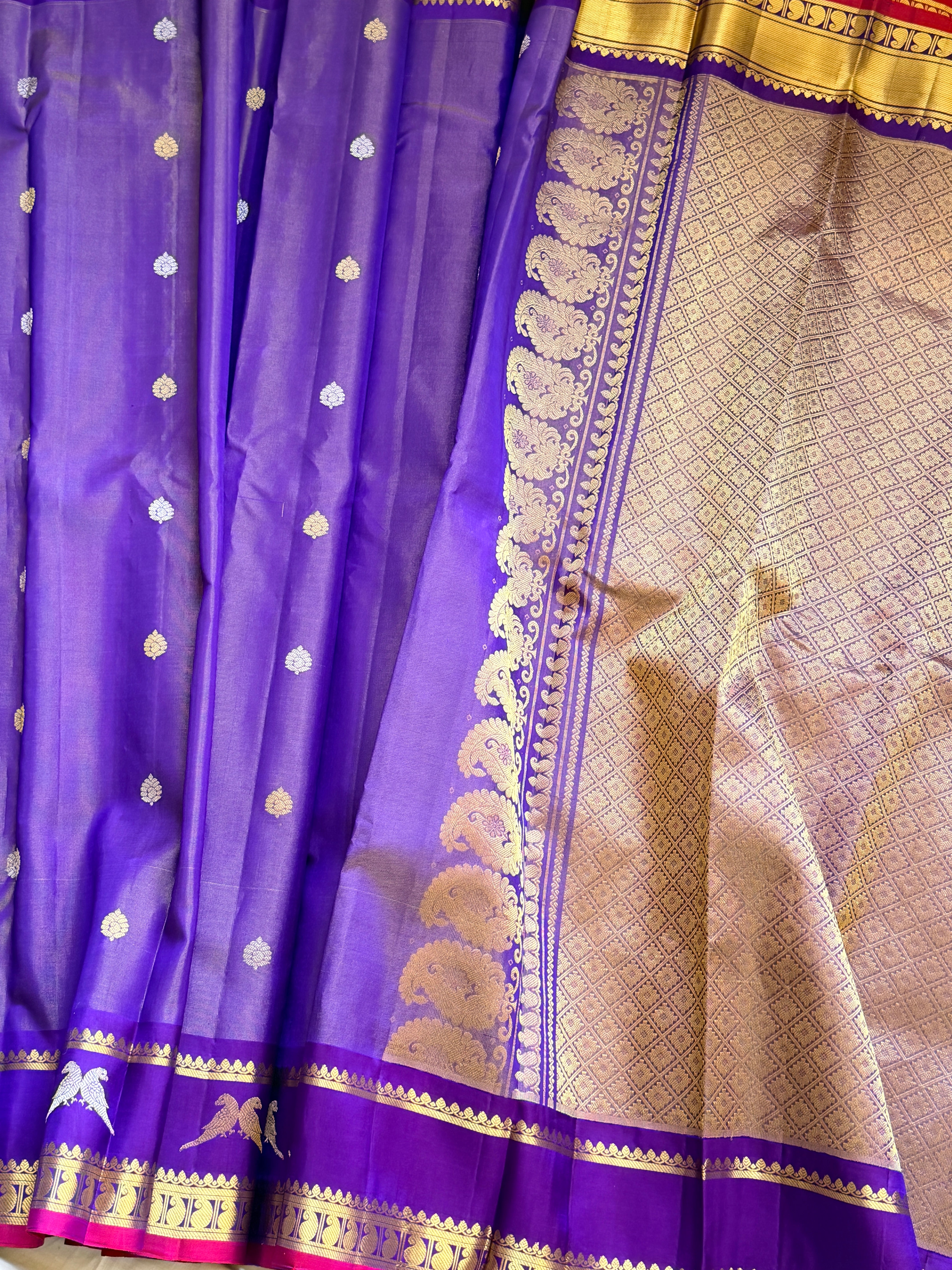 Kuttu Gadwal Pure Silk Handloom Saree