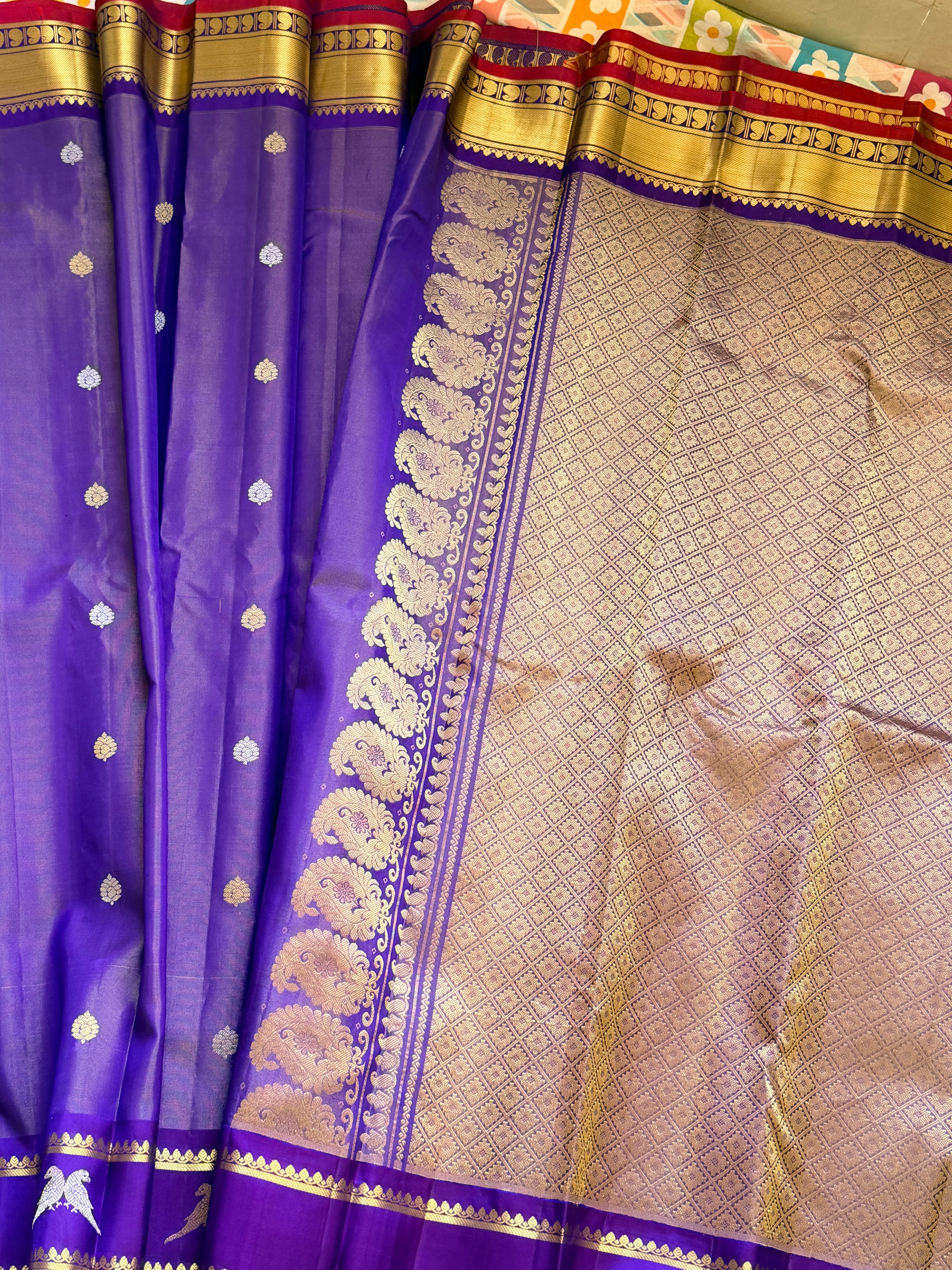 Kuttu Gadwal Pure Silk Handloom Saree