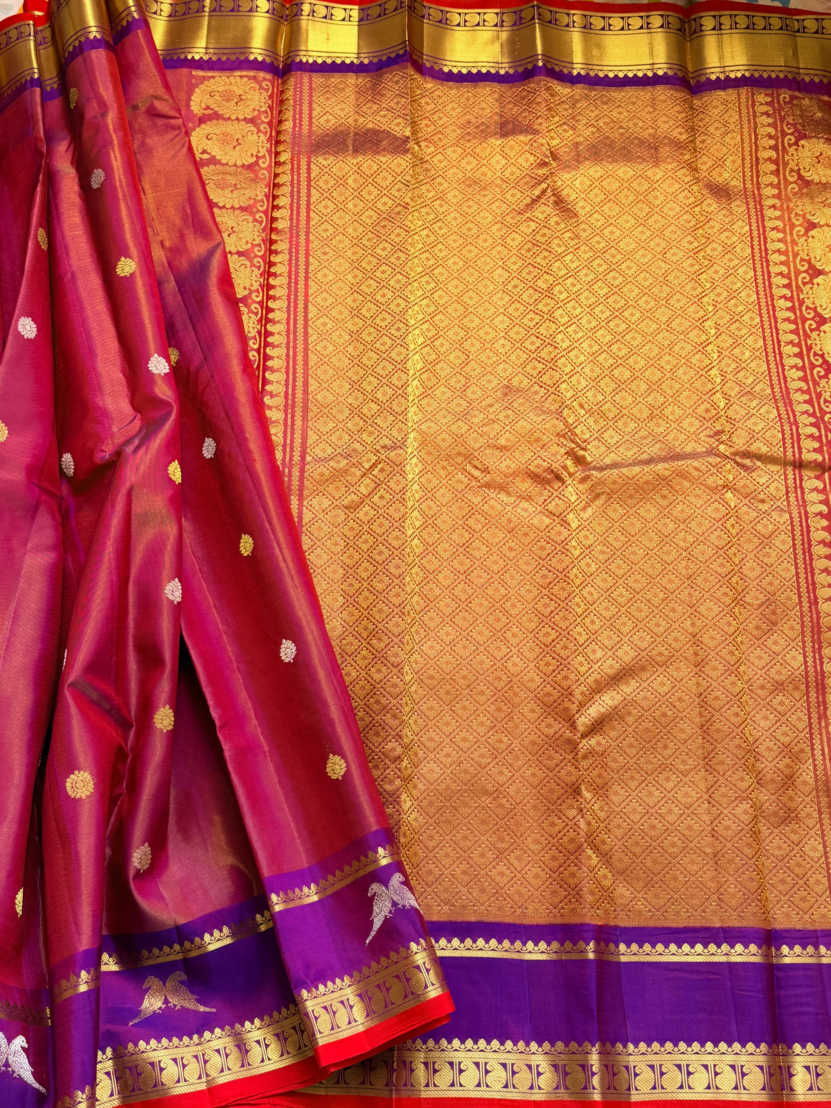 Kuttu Gadwal Pure Silk Handloom Saree