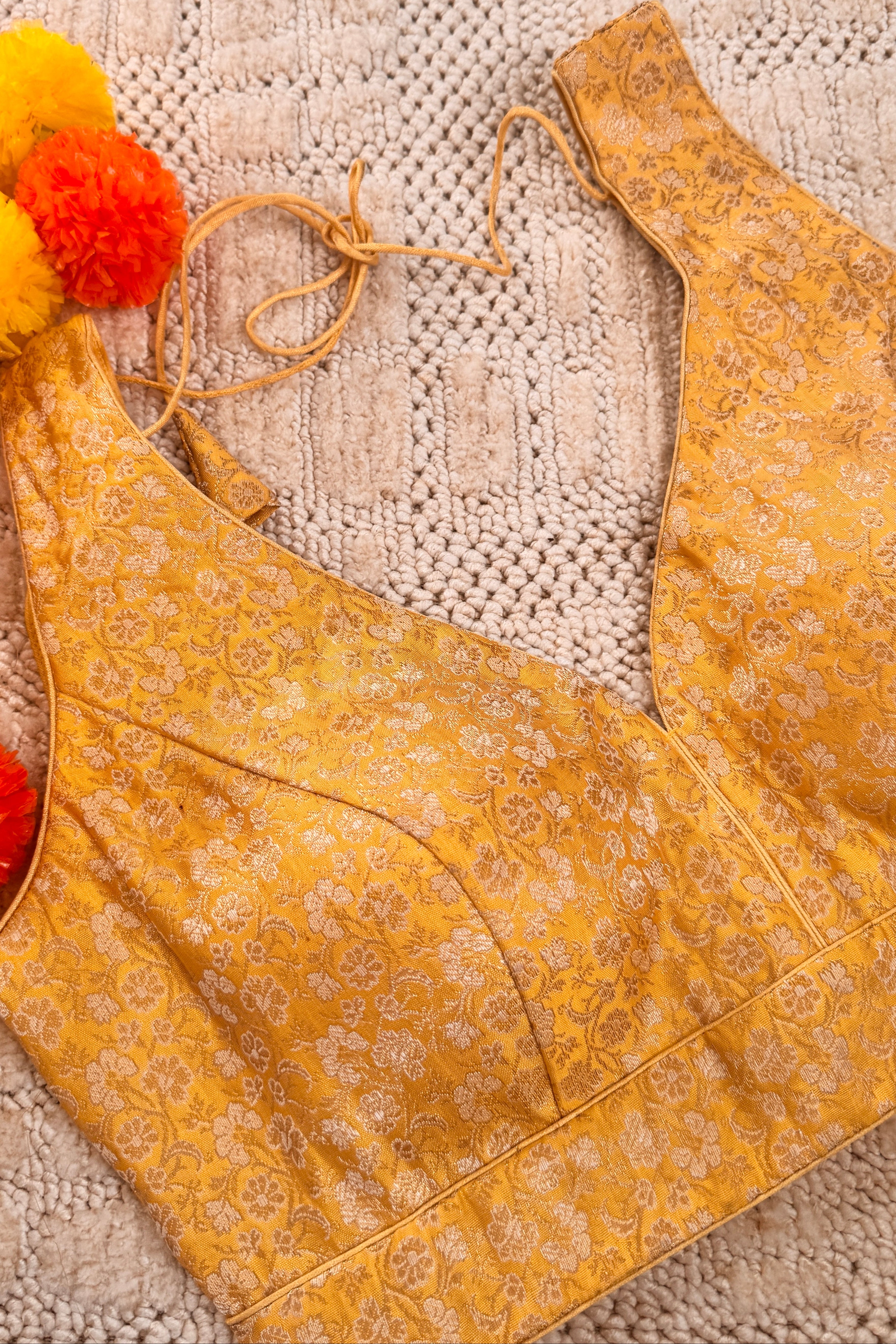 Raw Silk Banarasi Readymade Sleeveless padded blouse