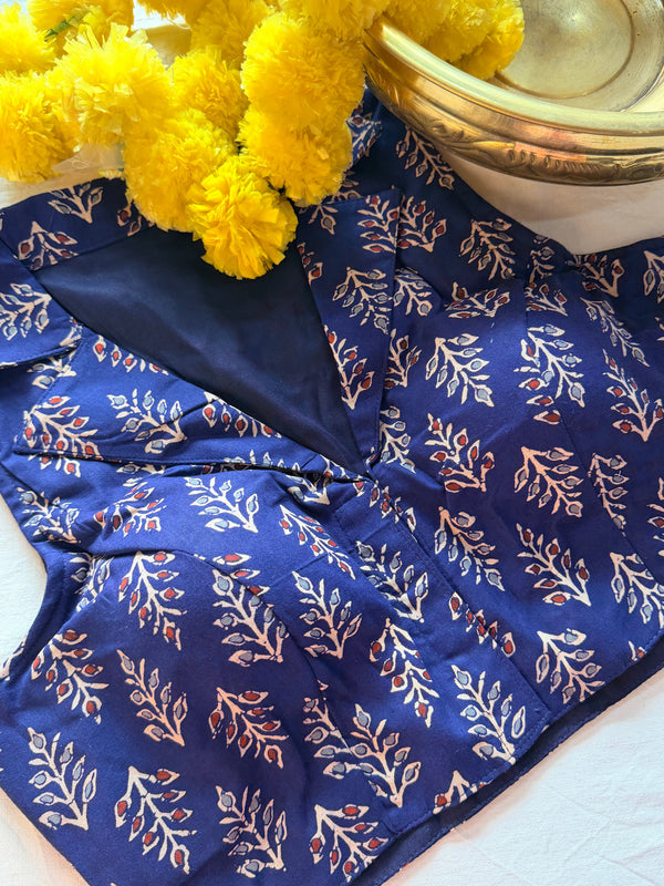 Ajrak Padded Blouse without Sleeves