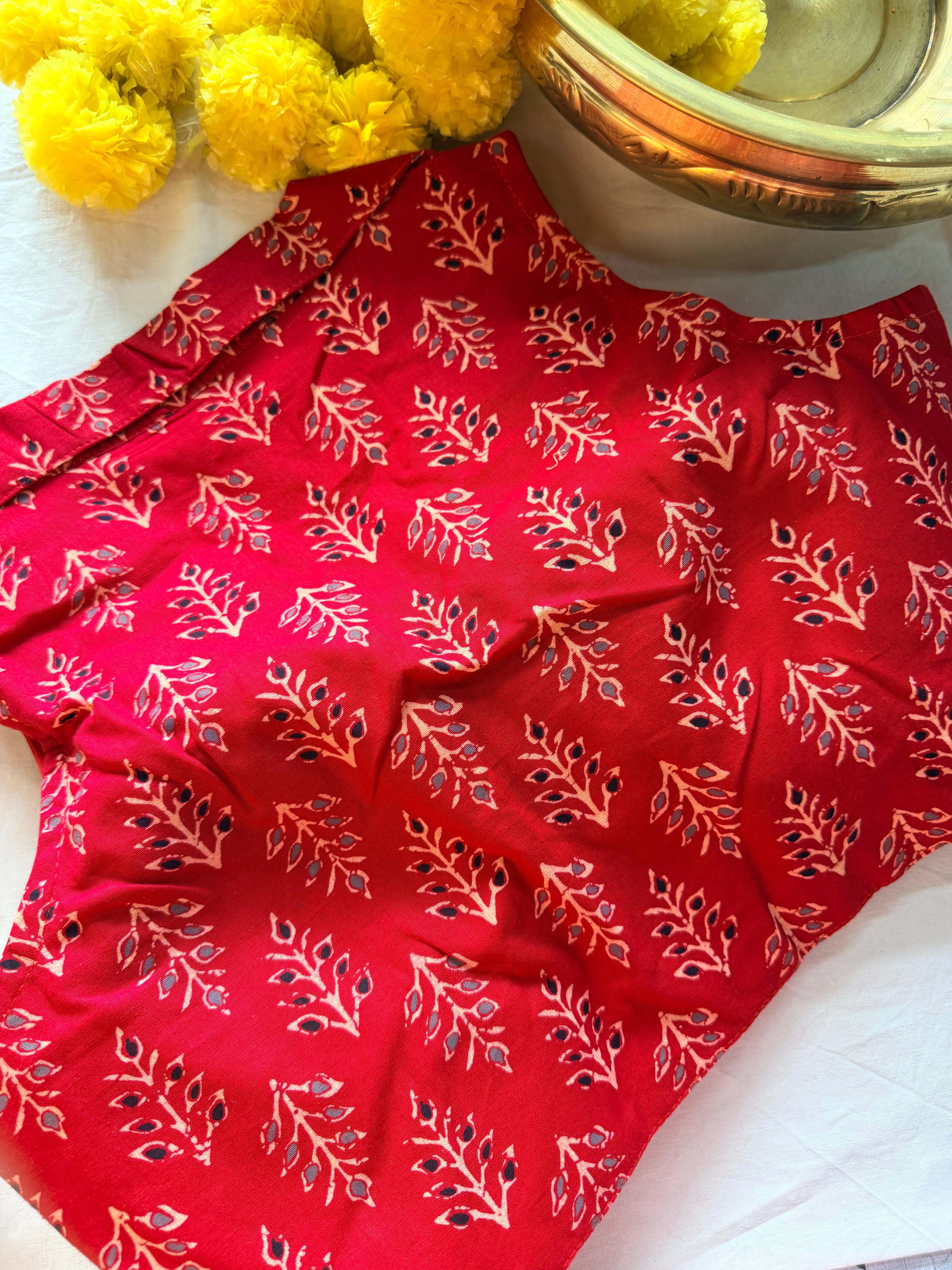 Ajrak Padded Blouse without Sleeves