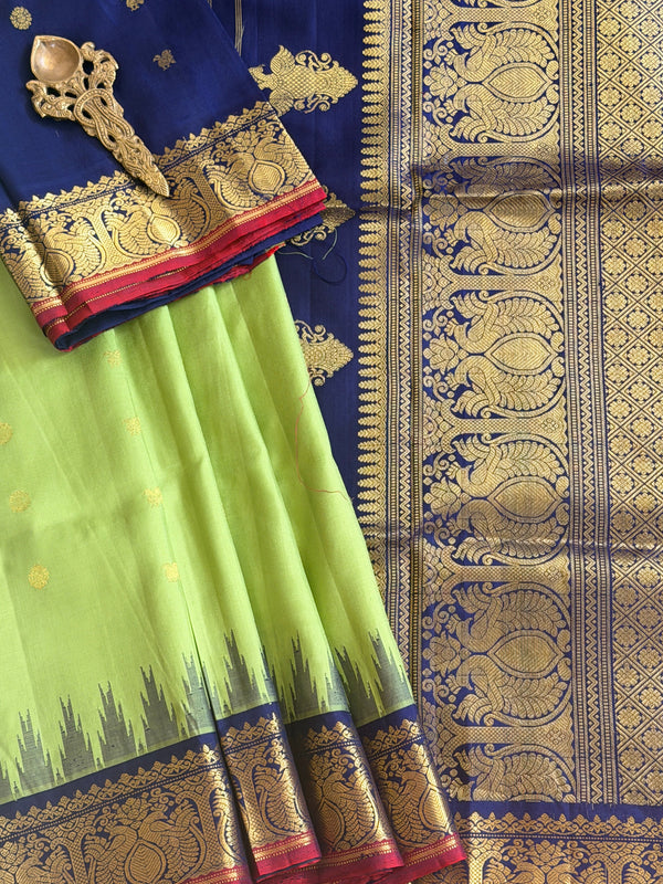 Kuttu Gadwal Pure Silk Handloom Saree