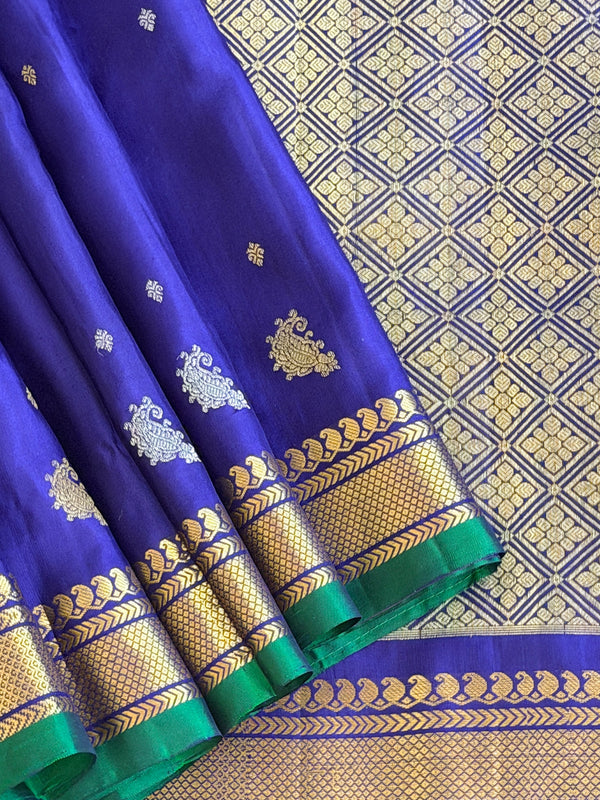 Kuttu Gadwal Pure Silk Handloom Saree