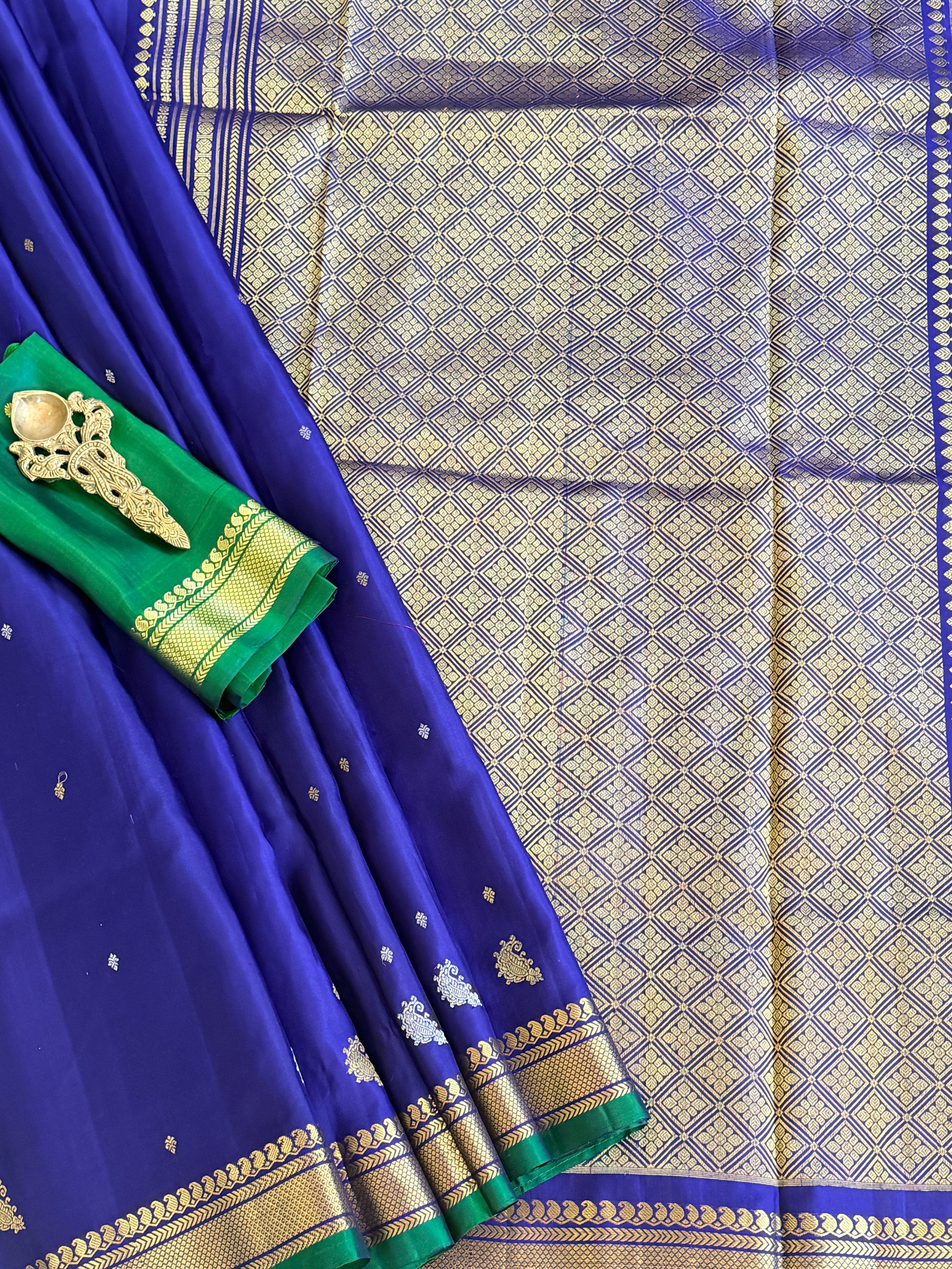 Kuttu Gadwal Pure Silk Handloom Saree