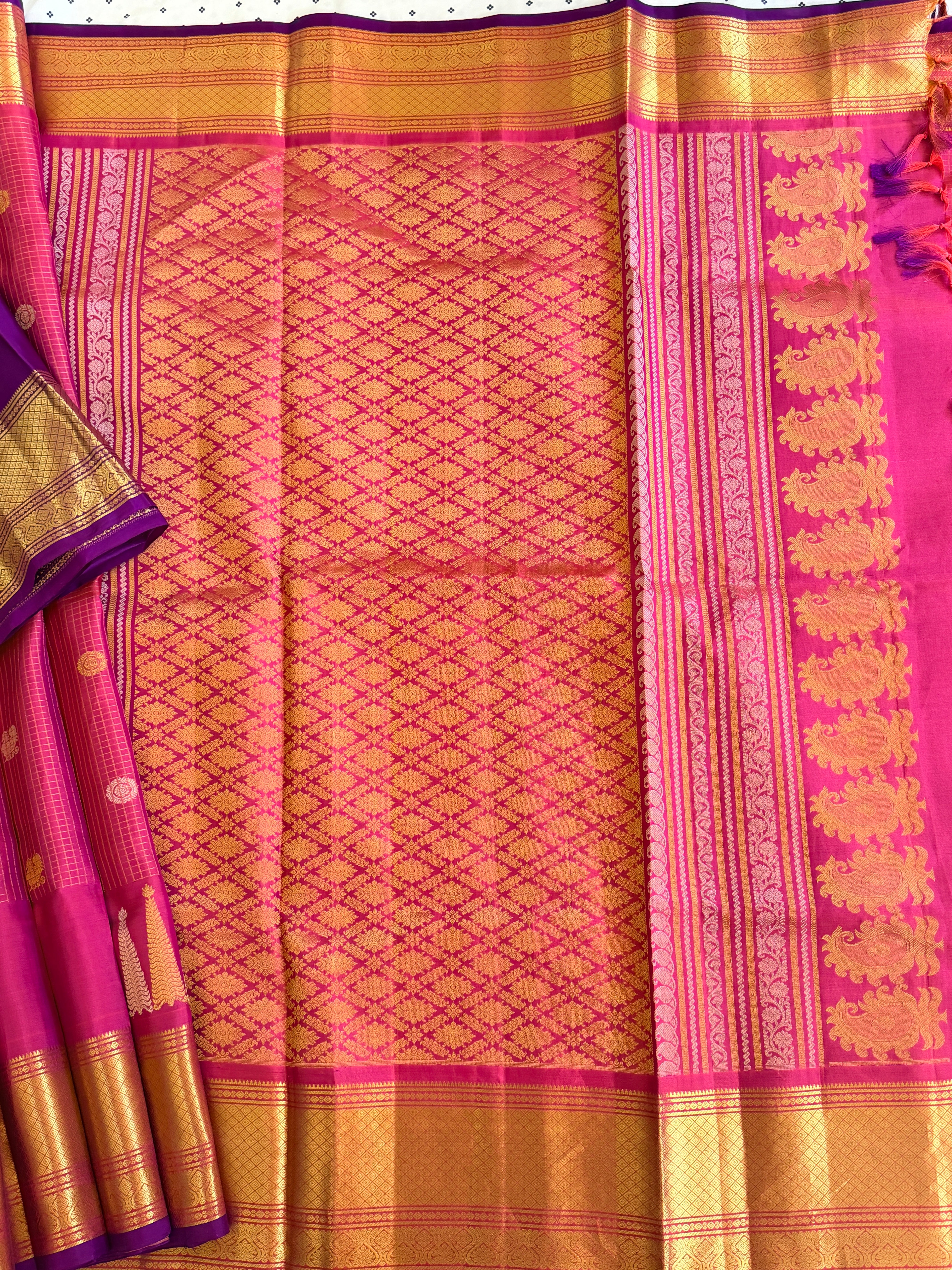 Kuttu Gadwal Pure Silk Handloom Saree