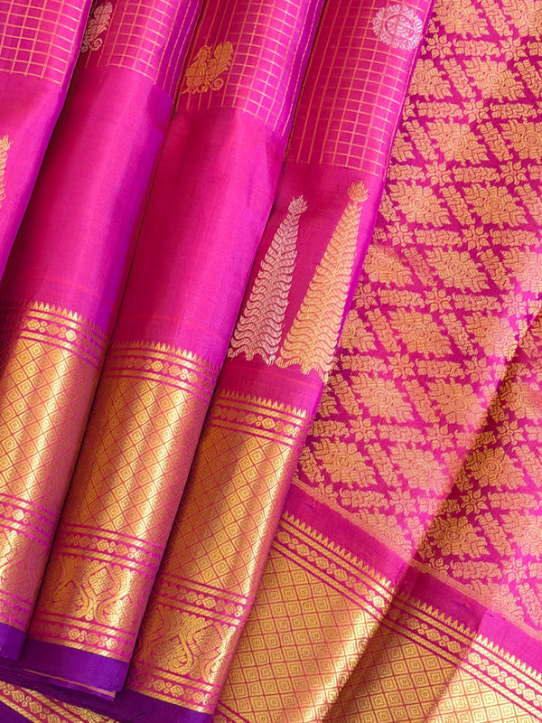 Kuttu Gadwal Pure Silk Handloom Saree
