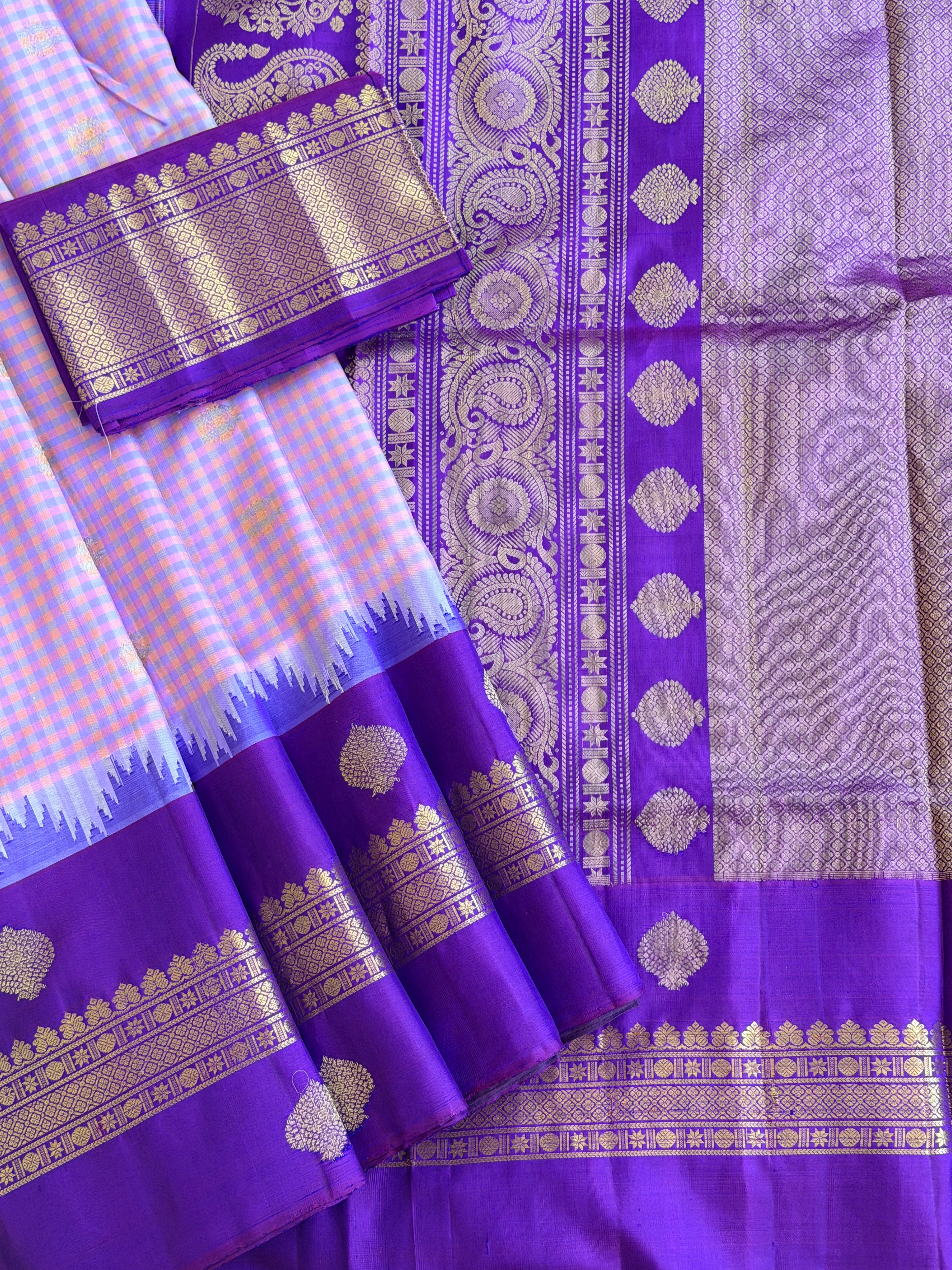 Kuttu Gadwal Pure Silk Handloom Saree