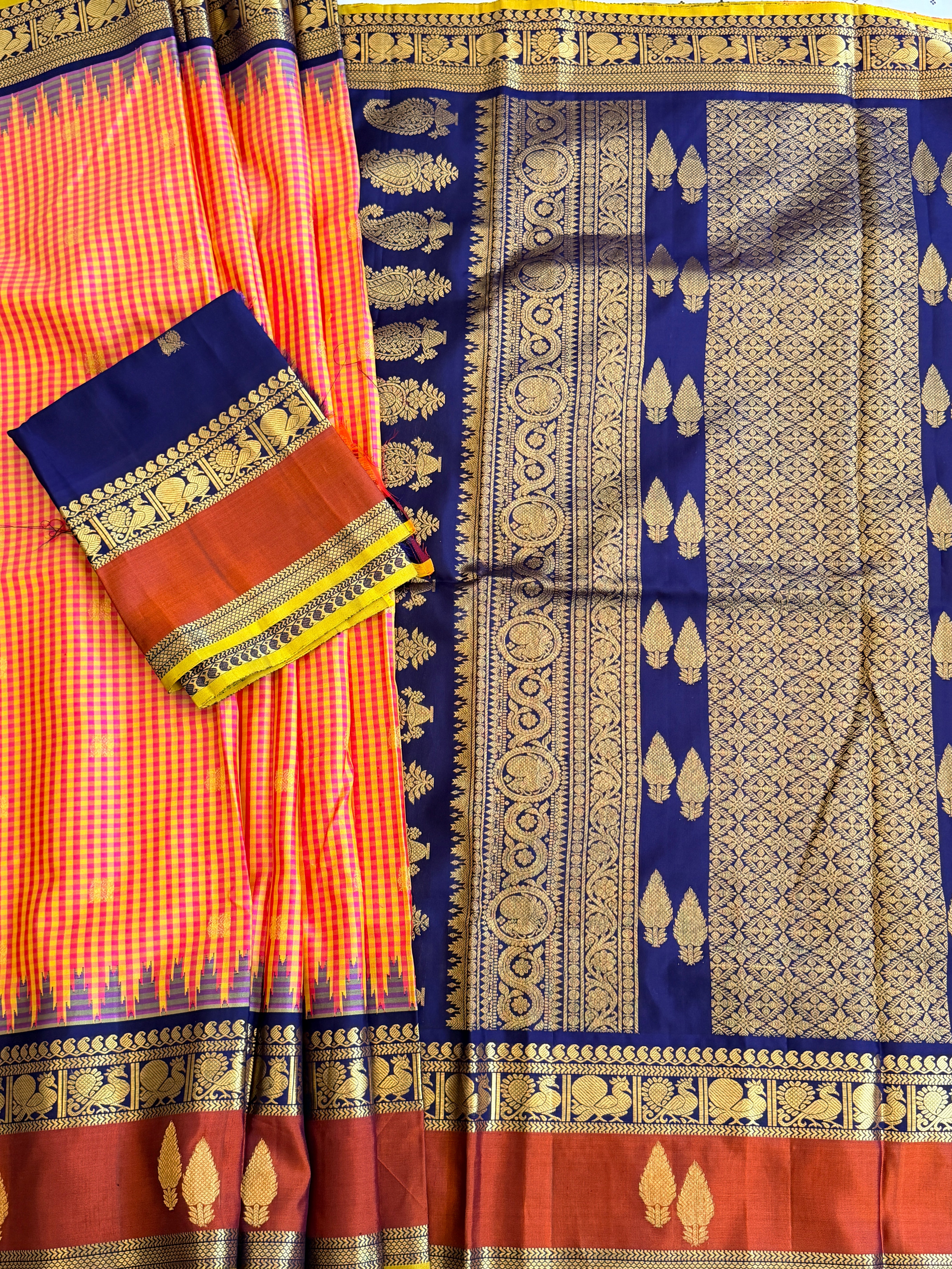Kuttu Gadwal Pure Silk Handloom Saree