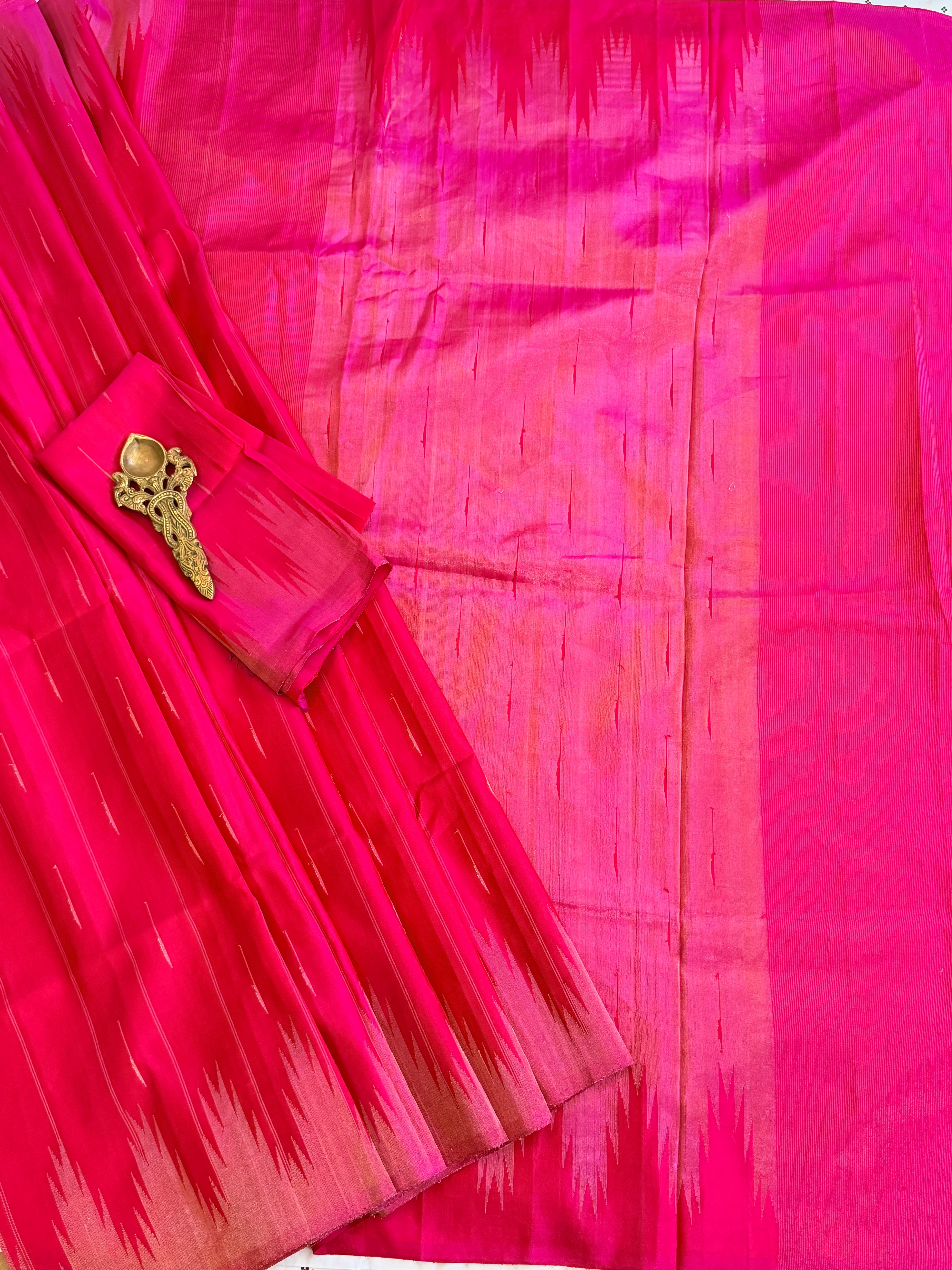 Kuttu Gadwal Pure Silk Handloom Saree