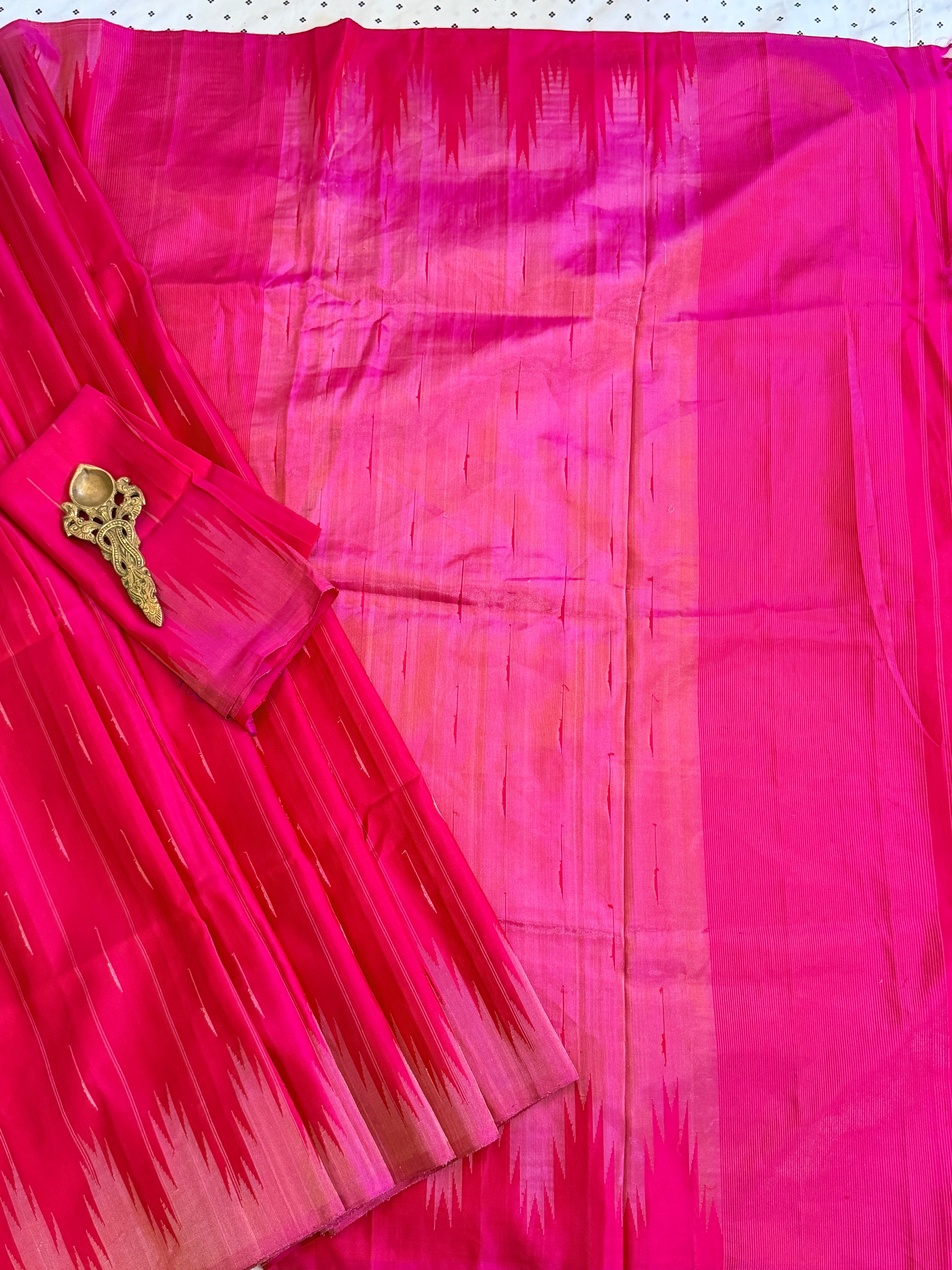 Kuttu Gadwal Pure Silk Handloom Saree