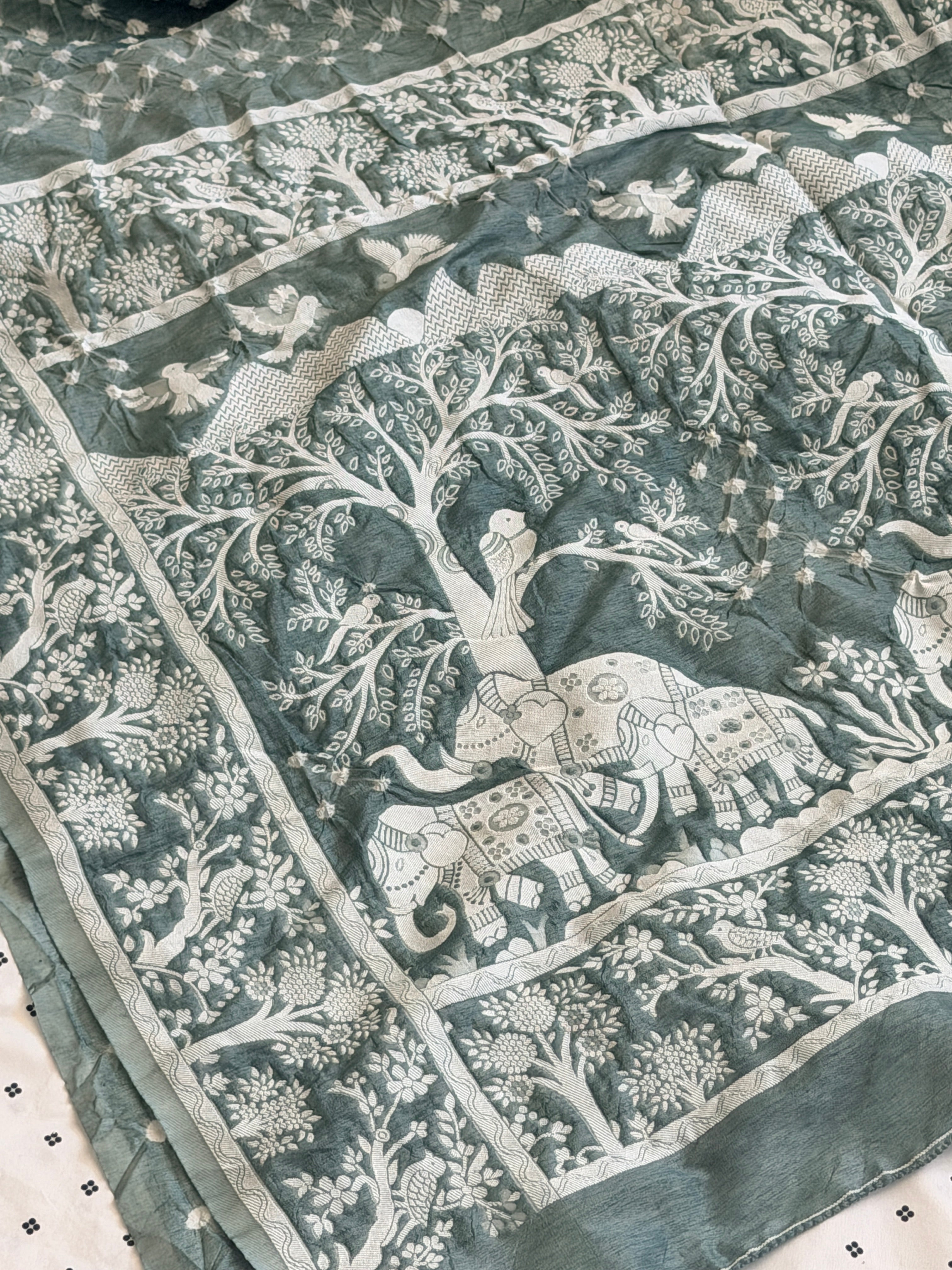 Bandhani Saree With Bird Motif