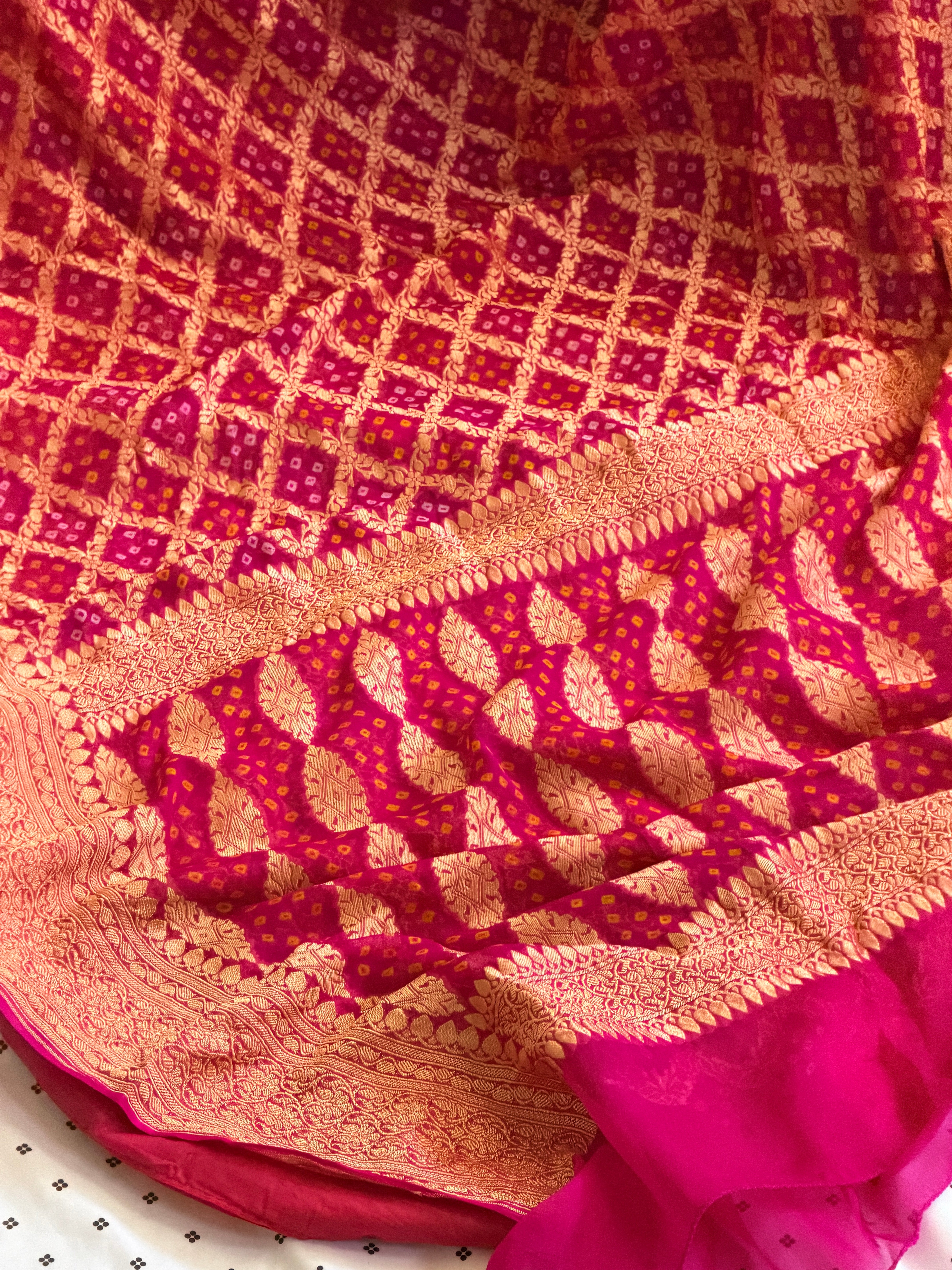 Banarasi Bandhani Saree
