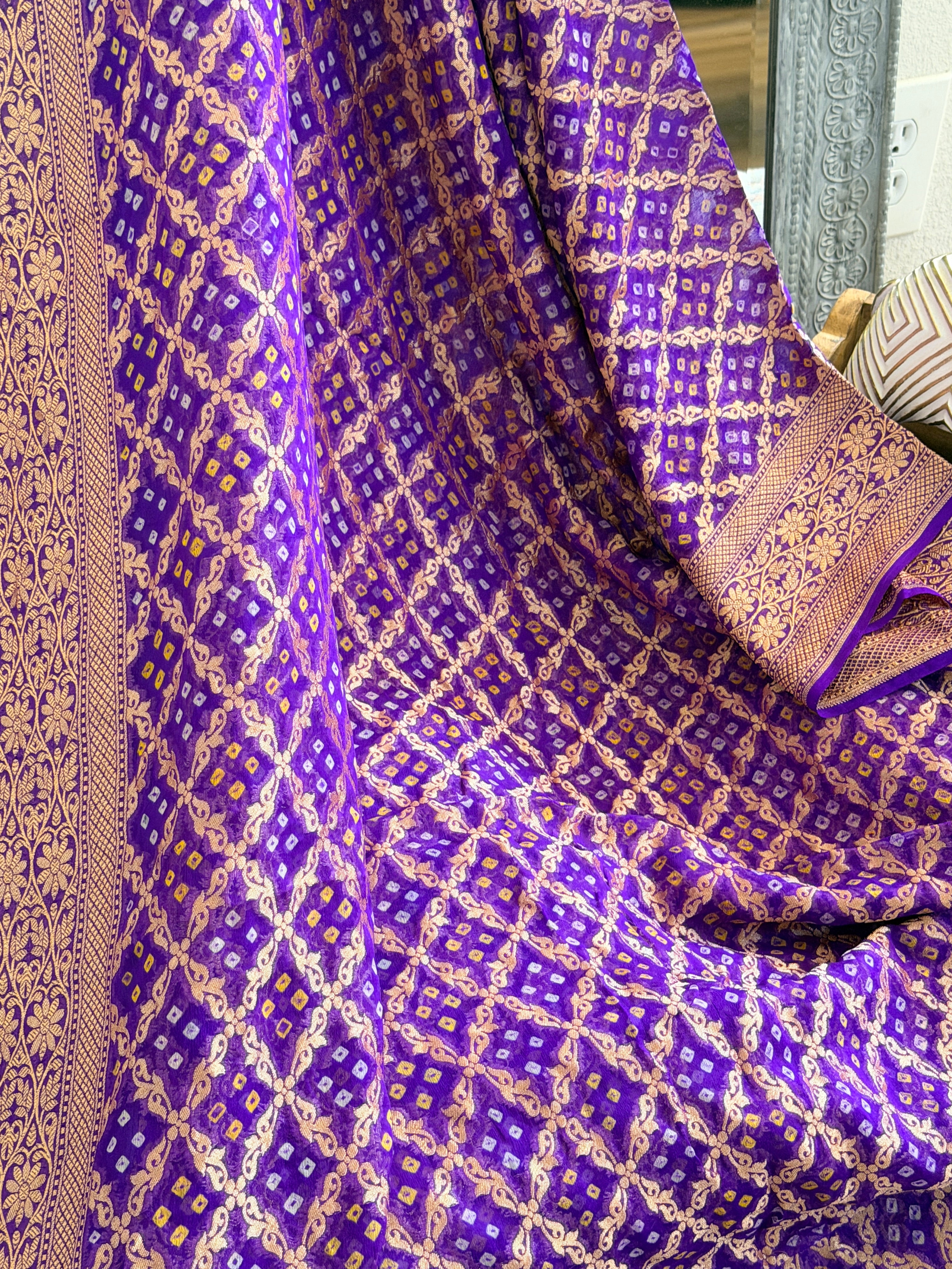 Banarasi Bandhani Saree