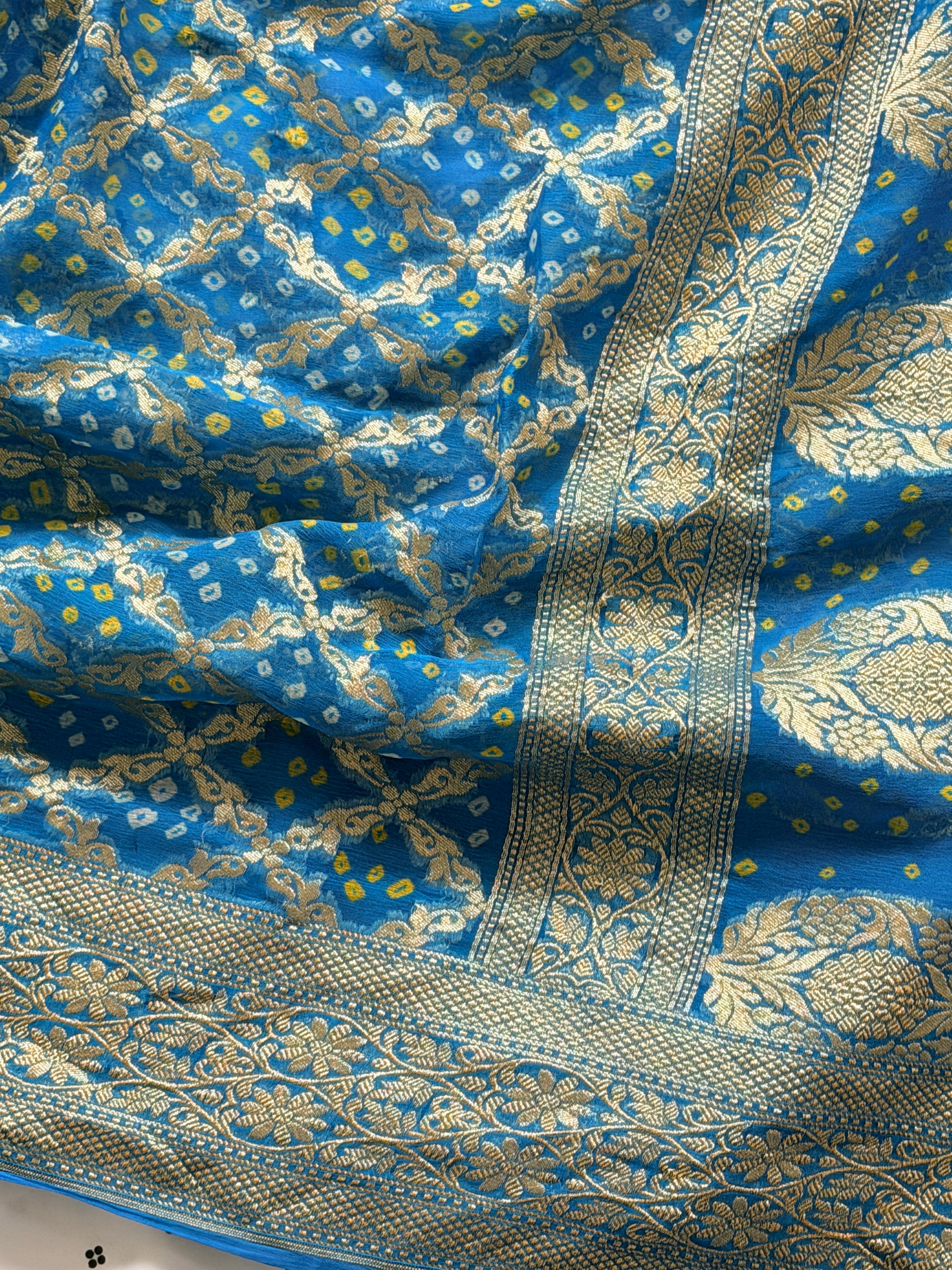Banarasi Bandhani Saree