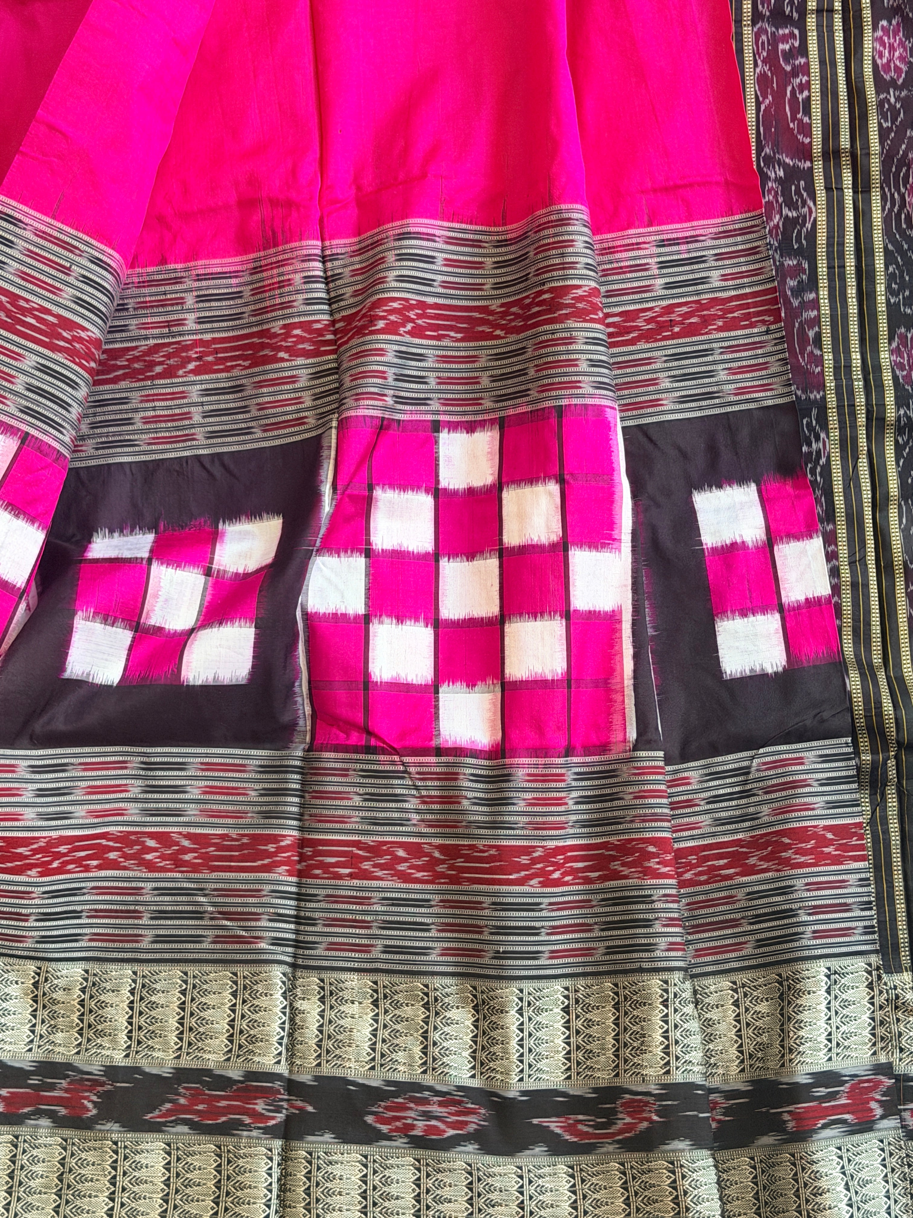 Rani black half bichitrapuri