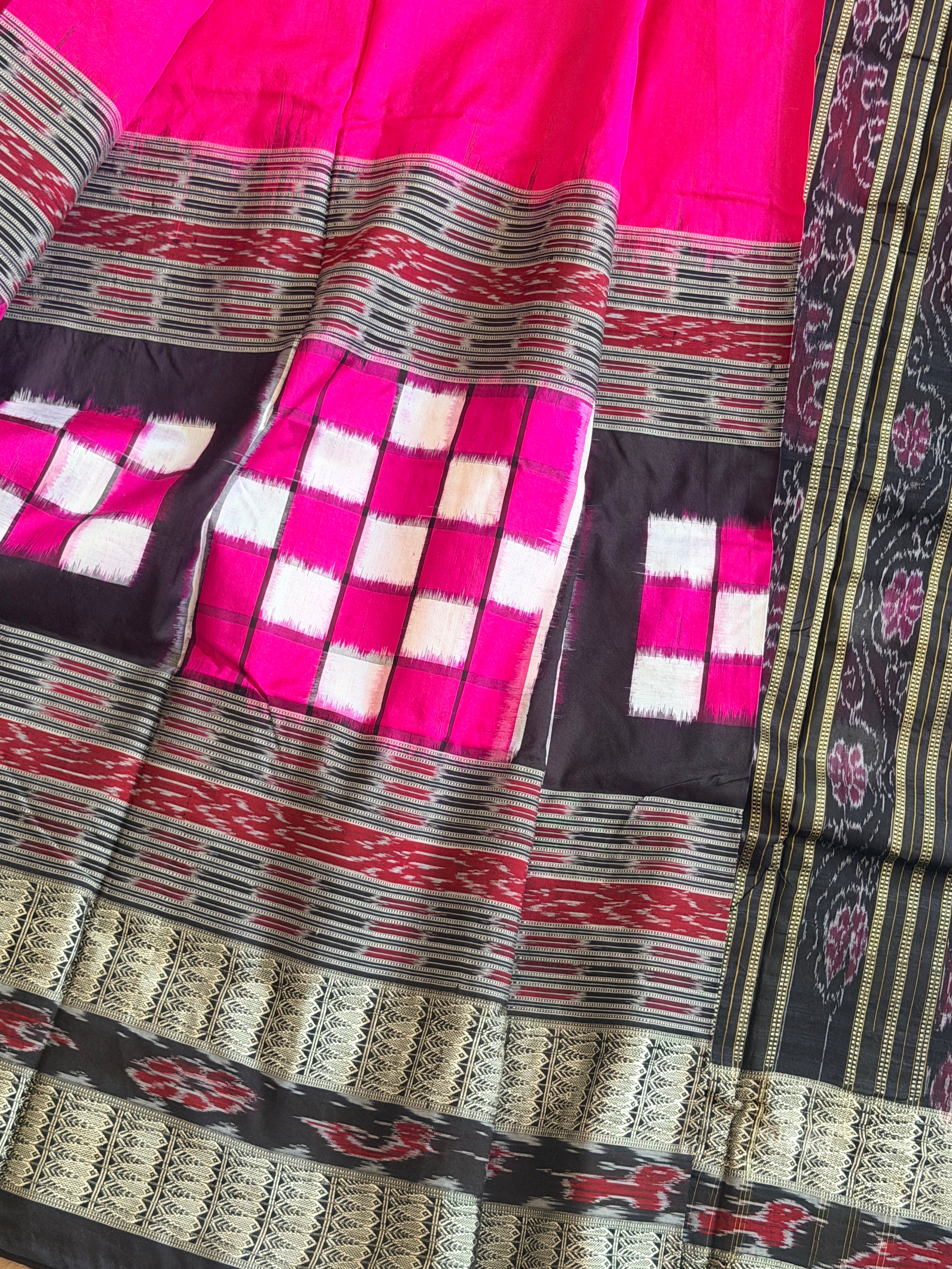 Rani black half bichitrapuri