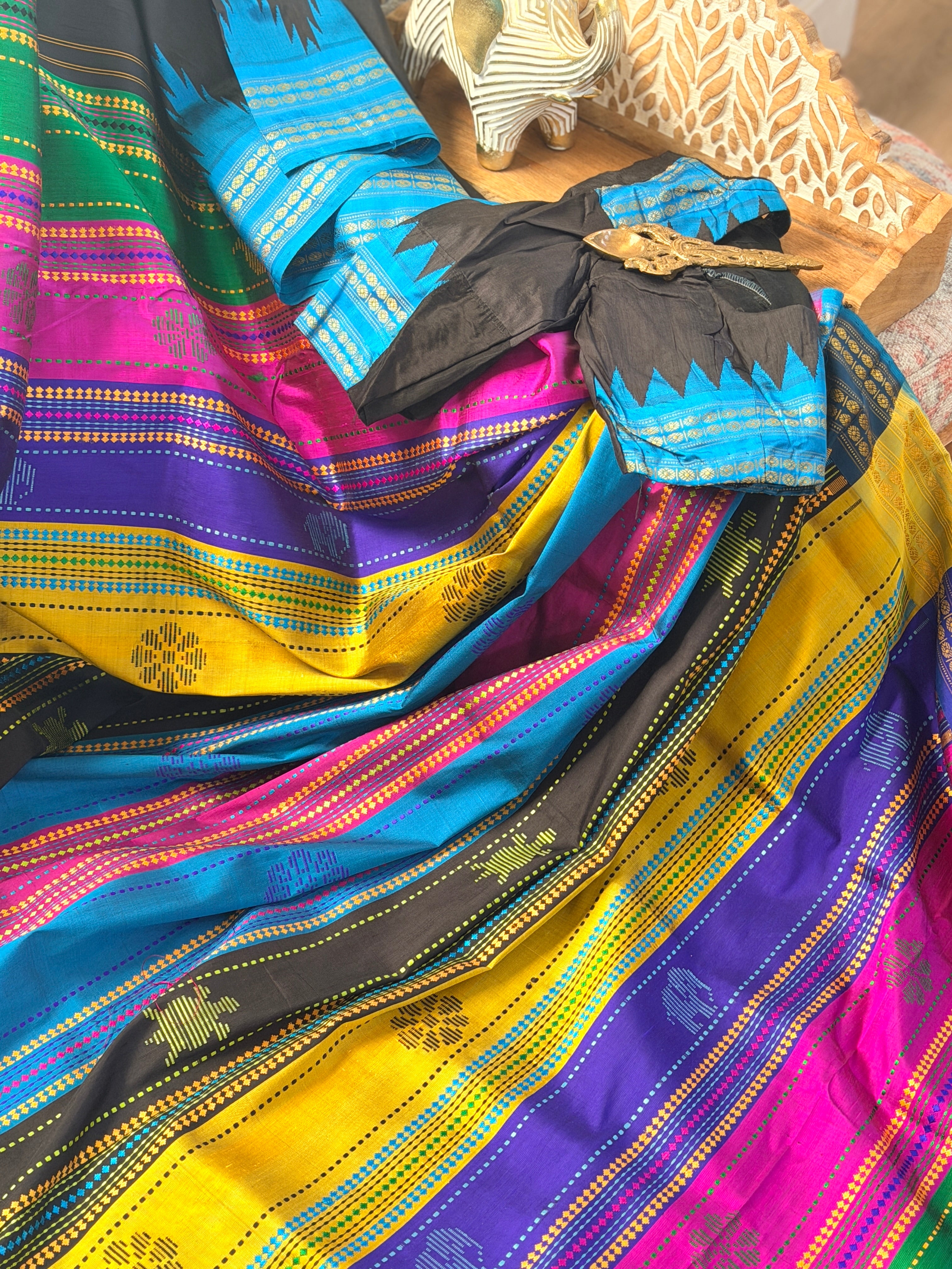 Berhampuri pure silk doubble palu Black blue