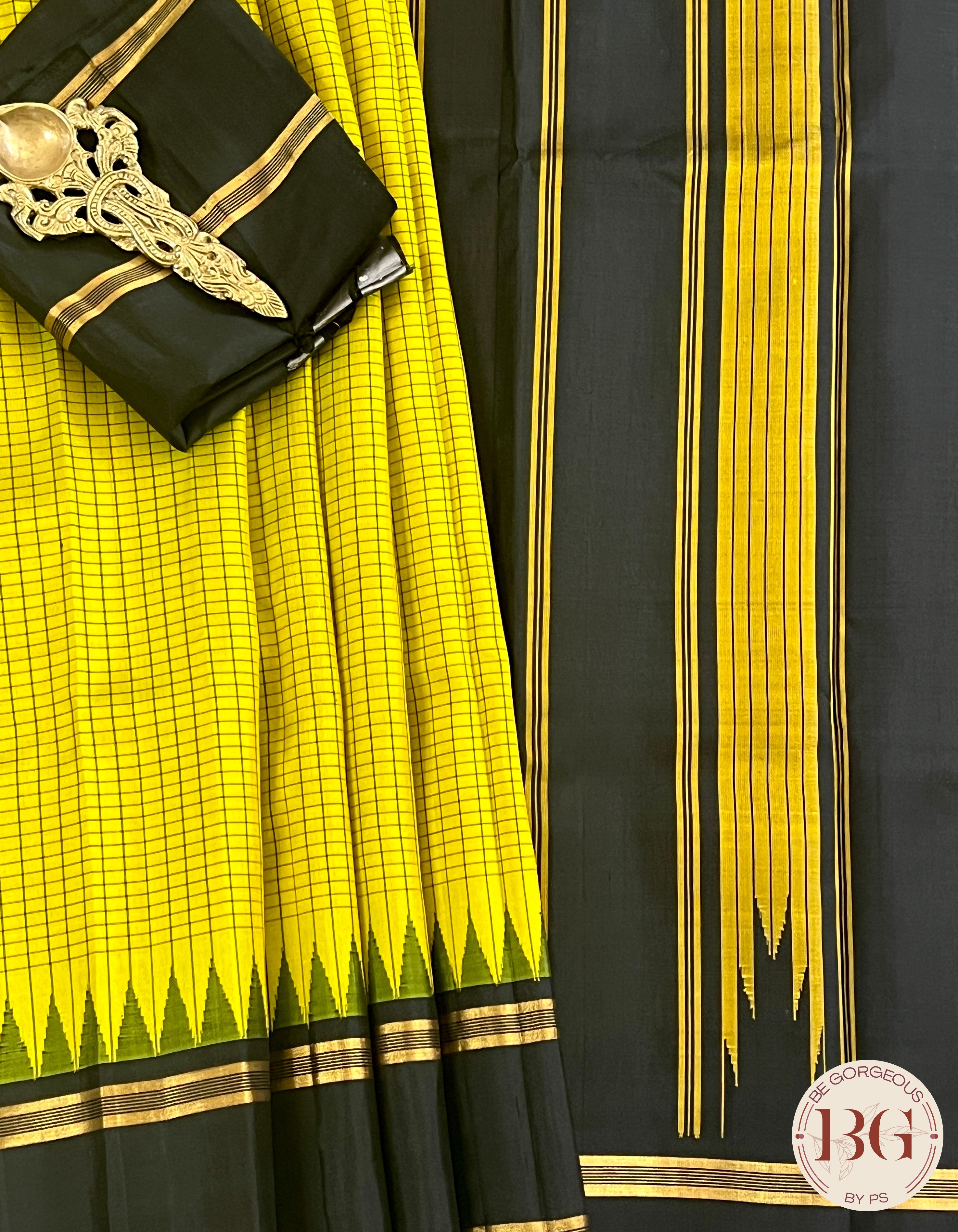 Pure Kanjeevaram Silk Handloom saree color - light green & black