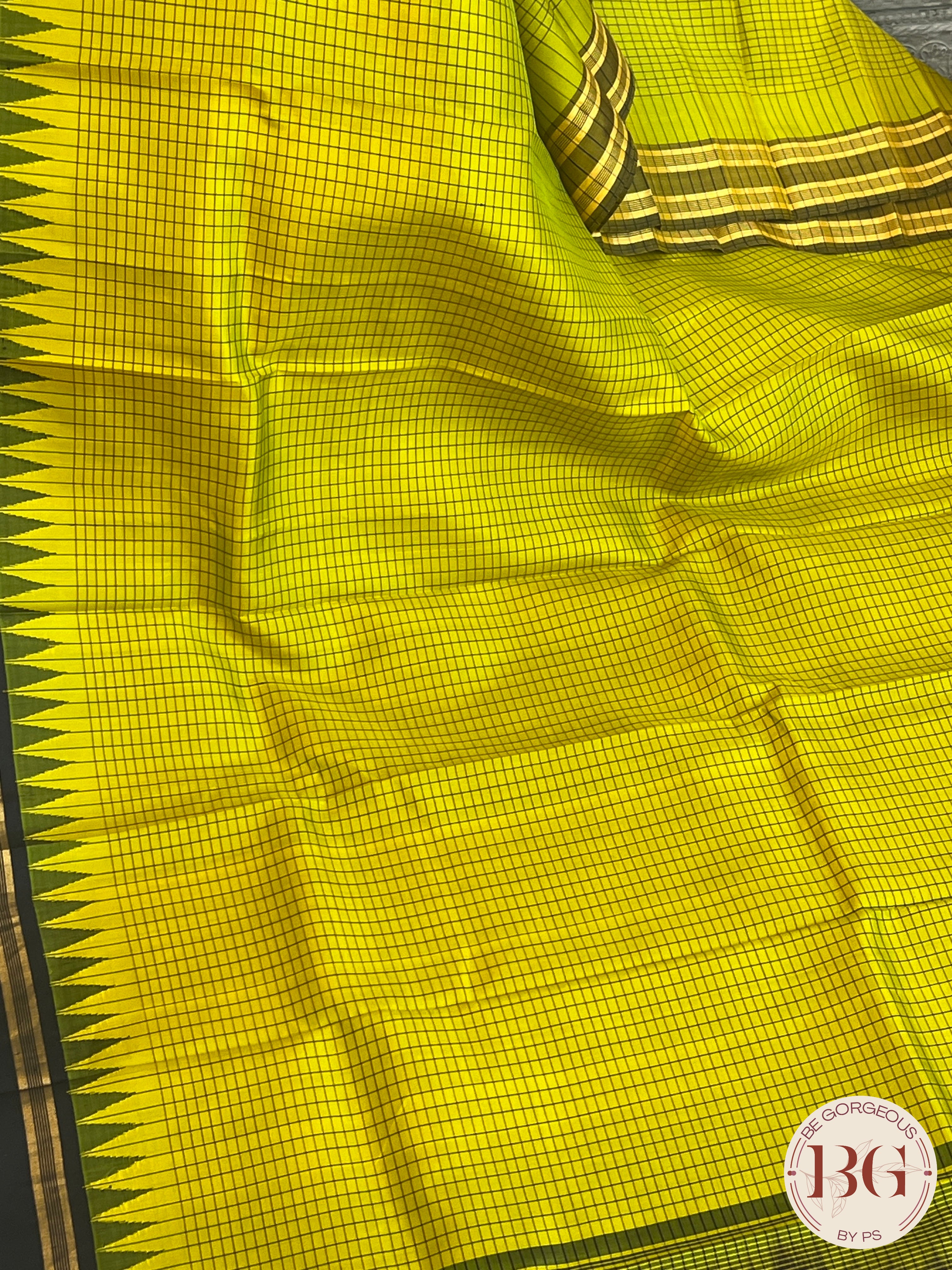 Pure Kanjeevaram Silk Handloom saree color - light green & black