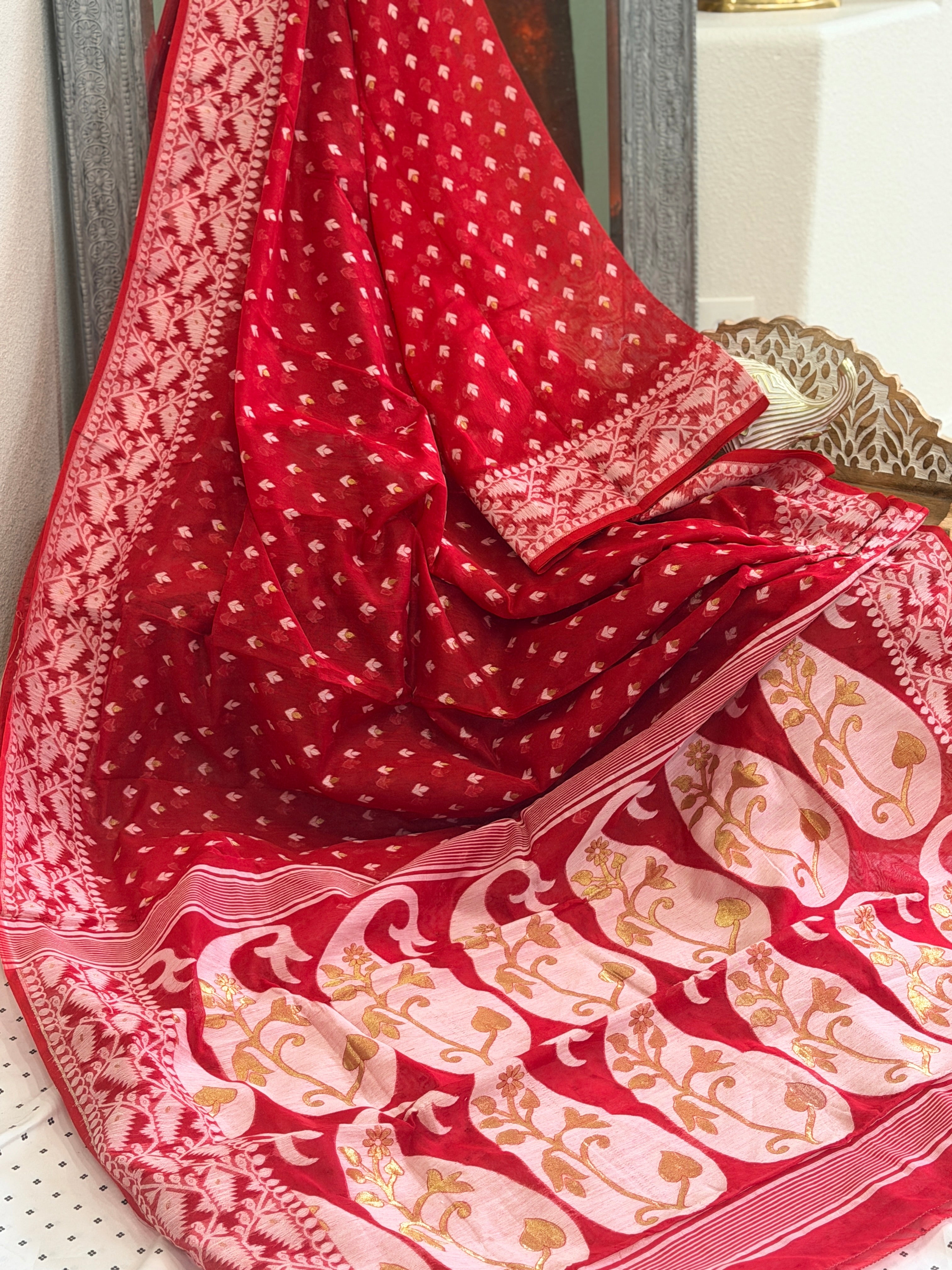 Muslin Jamdani Saree