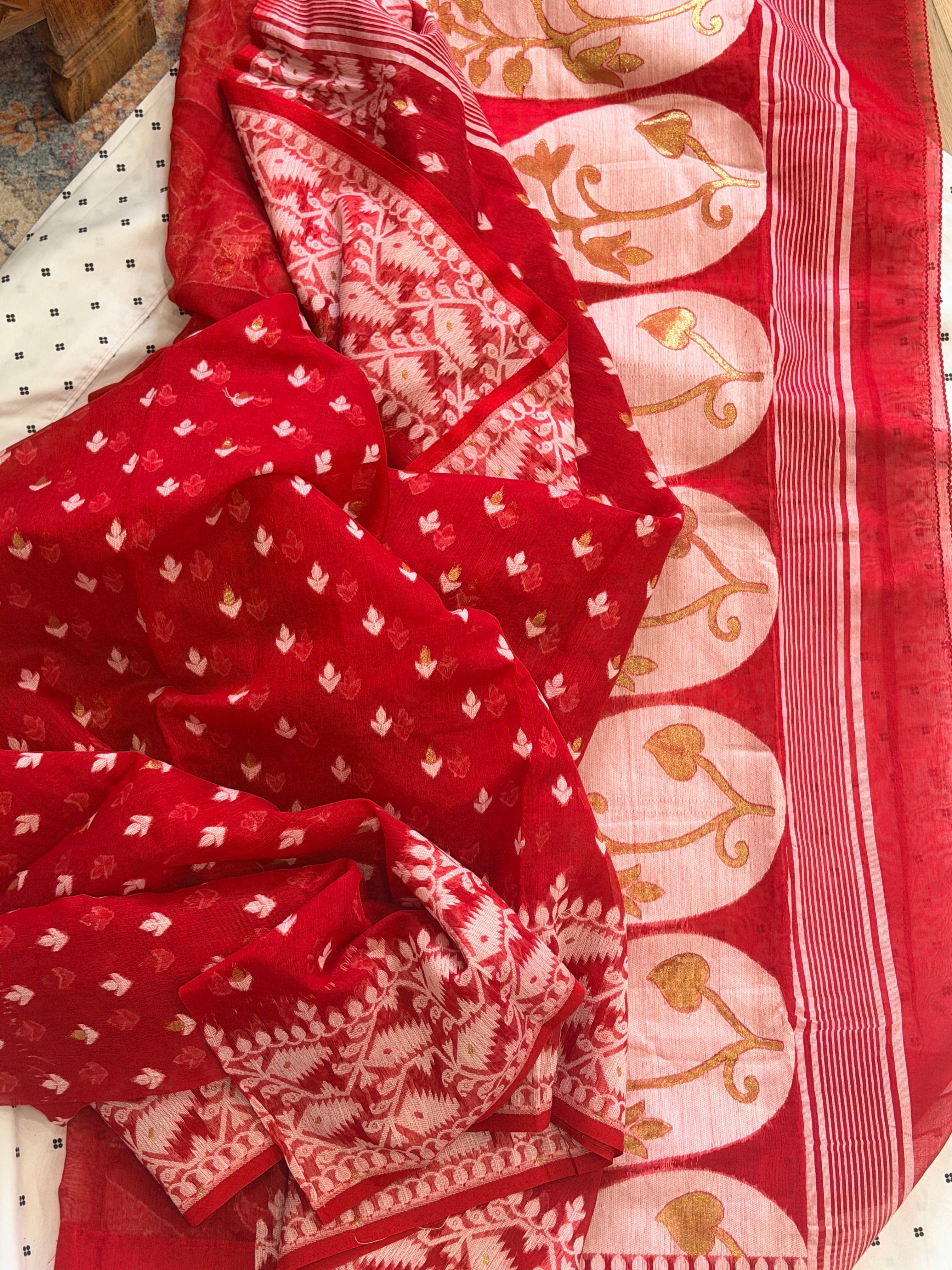 Muslin Jamdani Saree