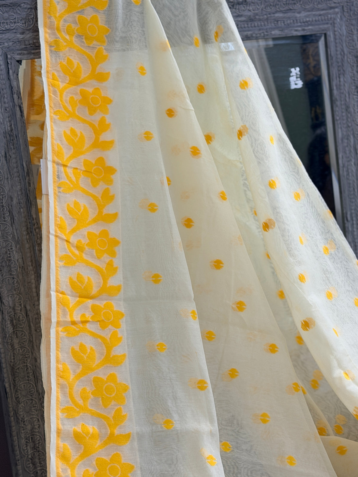 Muslin Jamdani Saree