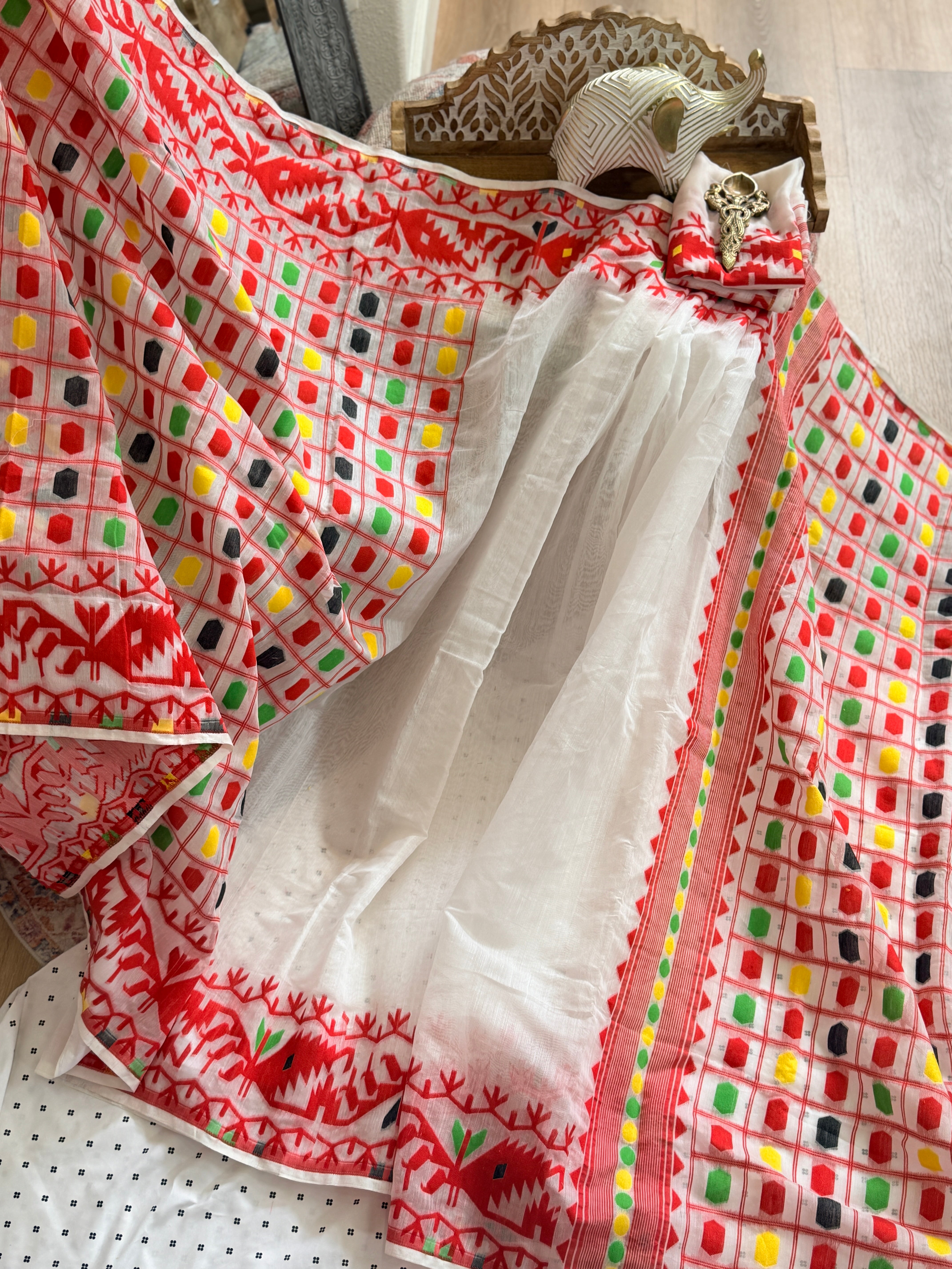 Muslin Jamdani Saree