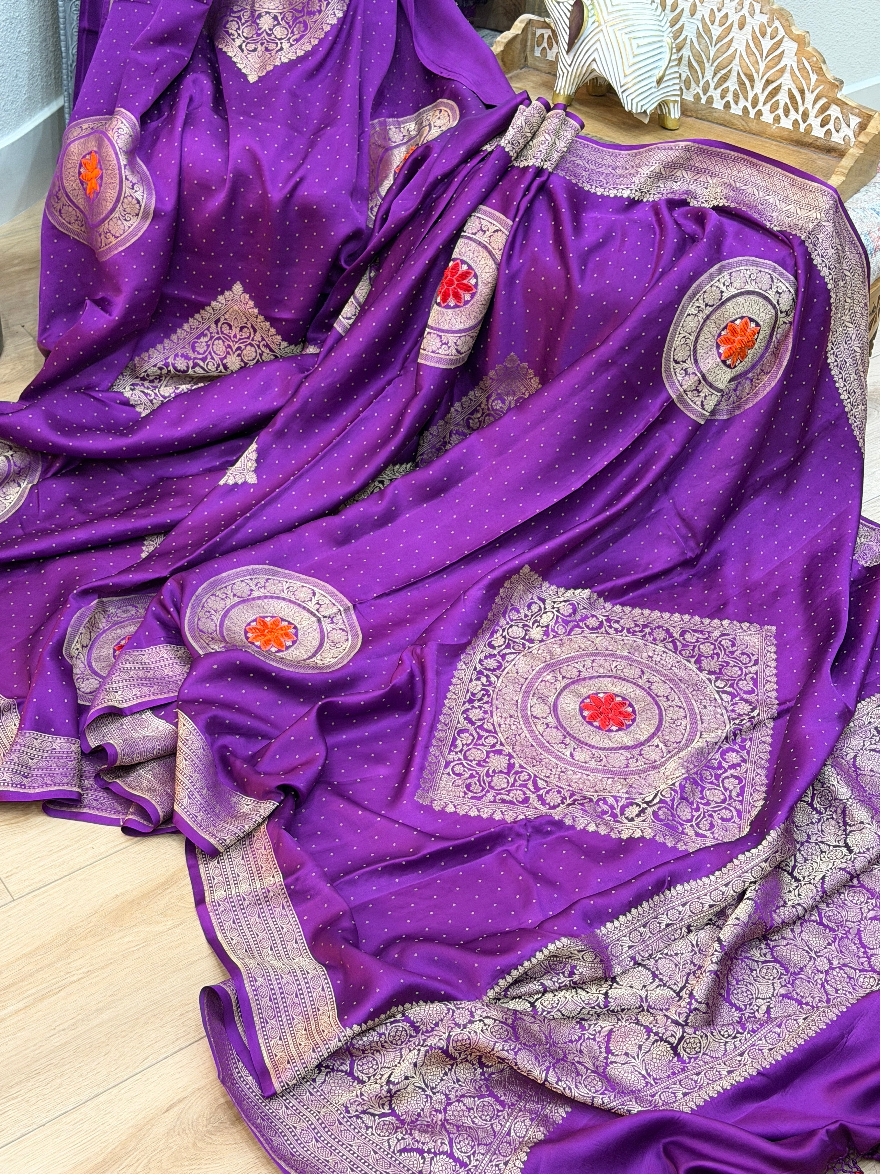 Banarasi Mashru Pure Silk Velvet Weaving Saree