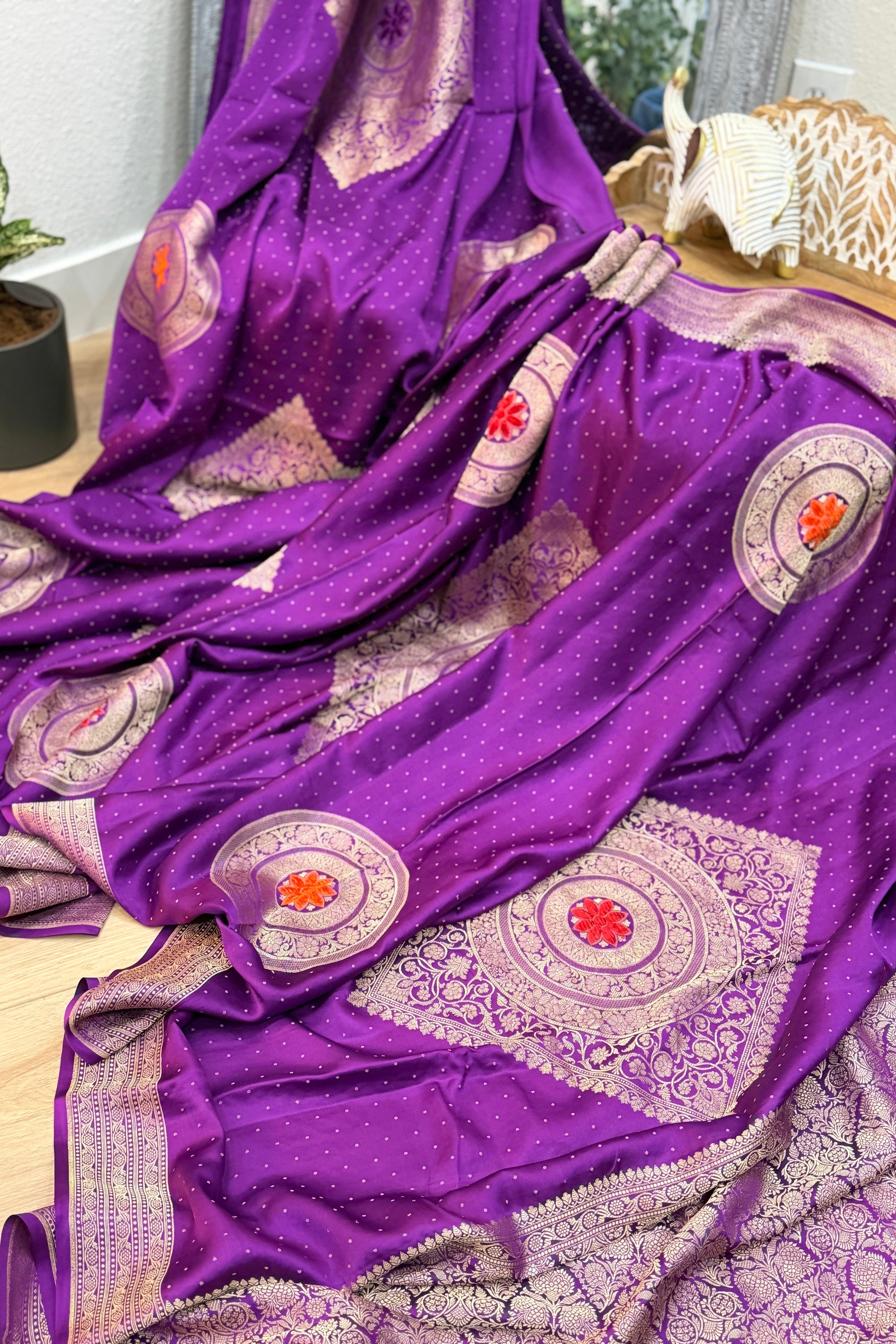 Banarasi Mashru Pure Silk Velvet Weaving Saree