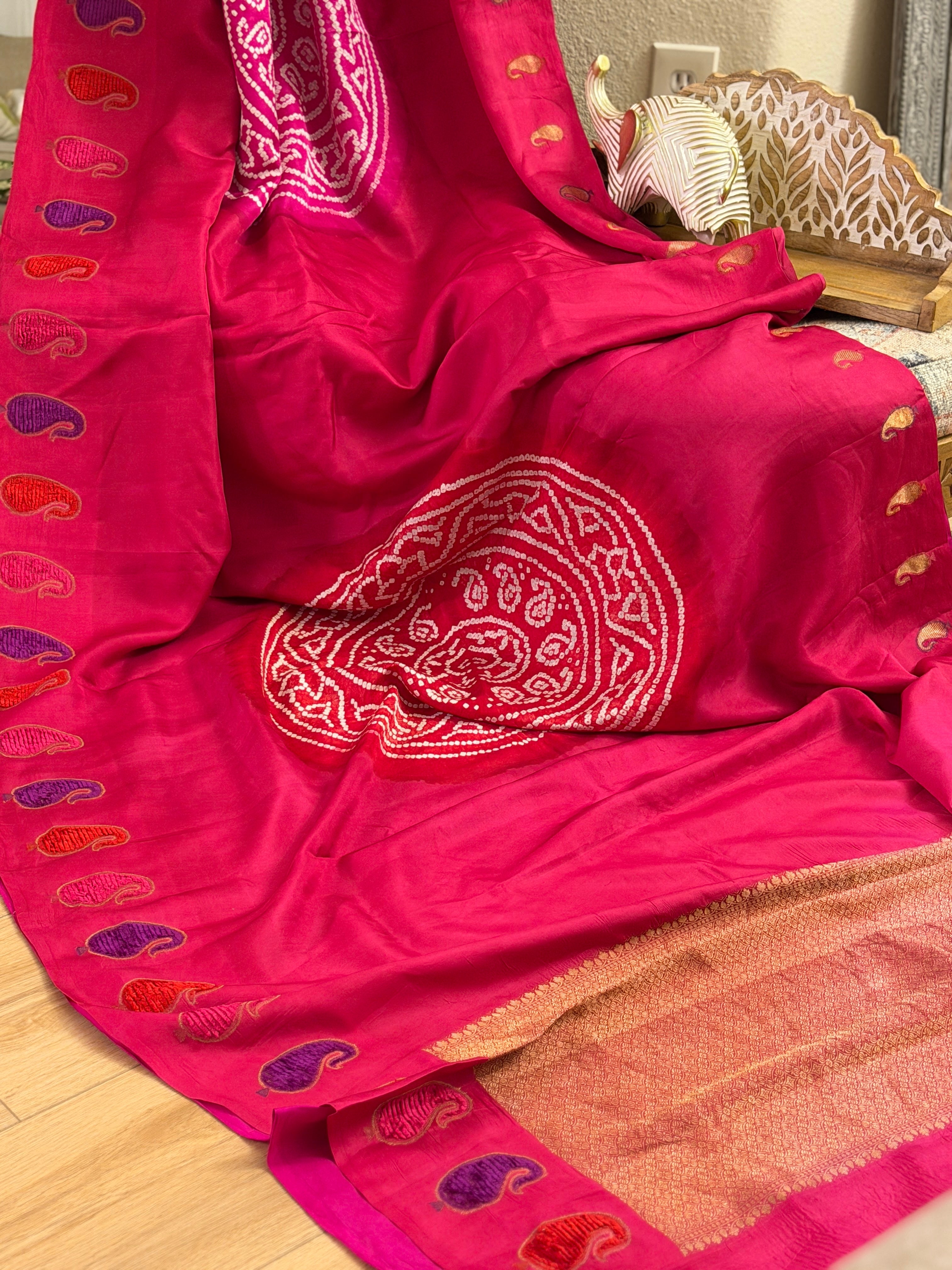Banarasi Mashru Pure Silk Velvet Border Bandhani Saree