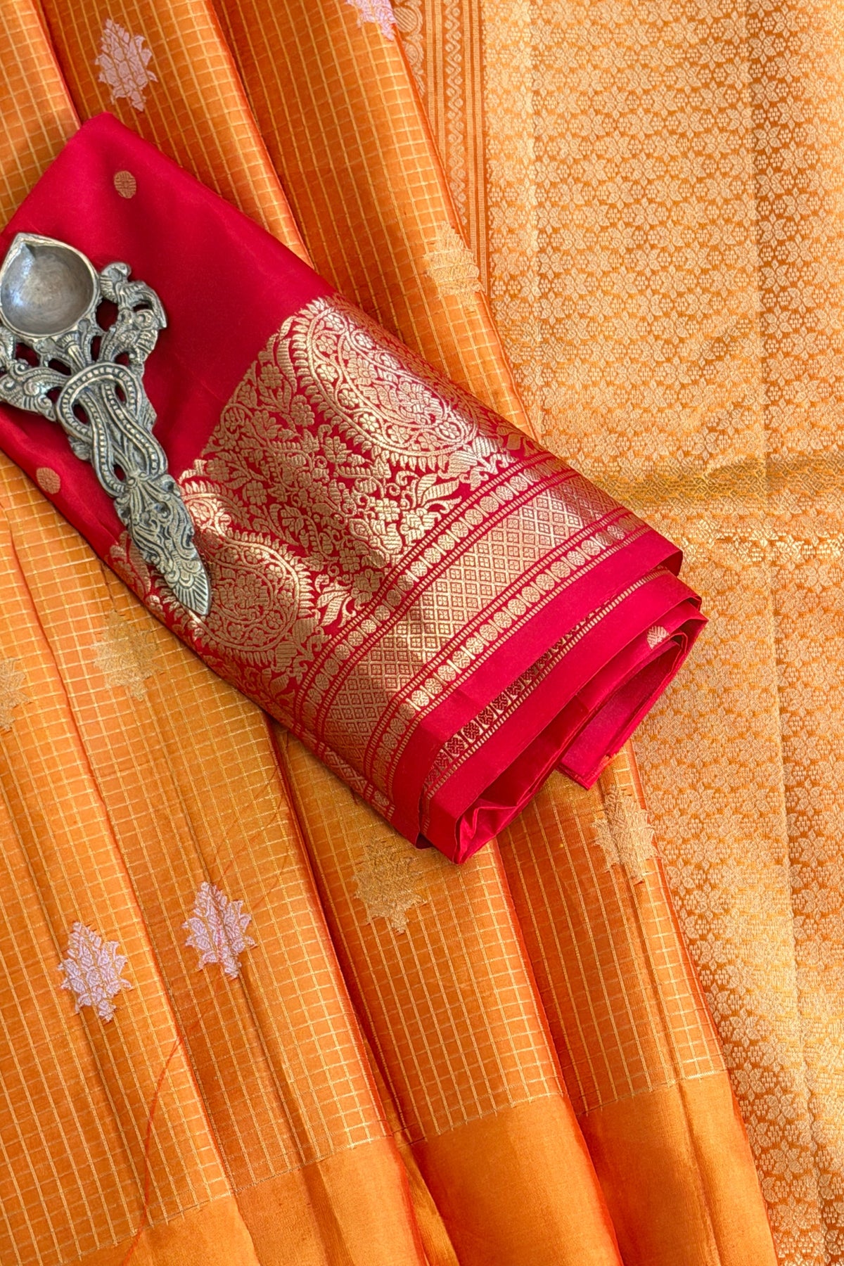 Kuttu Gadwal Pure Silk Handloom Saree