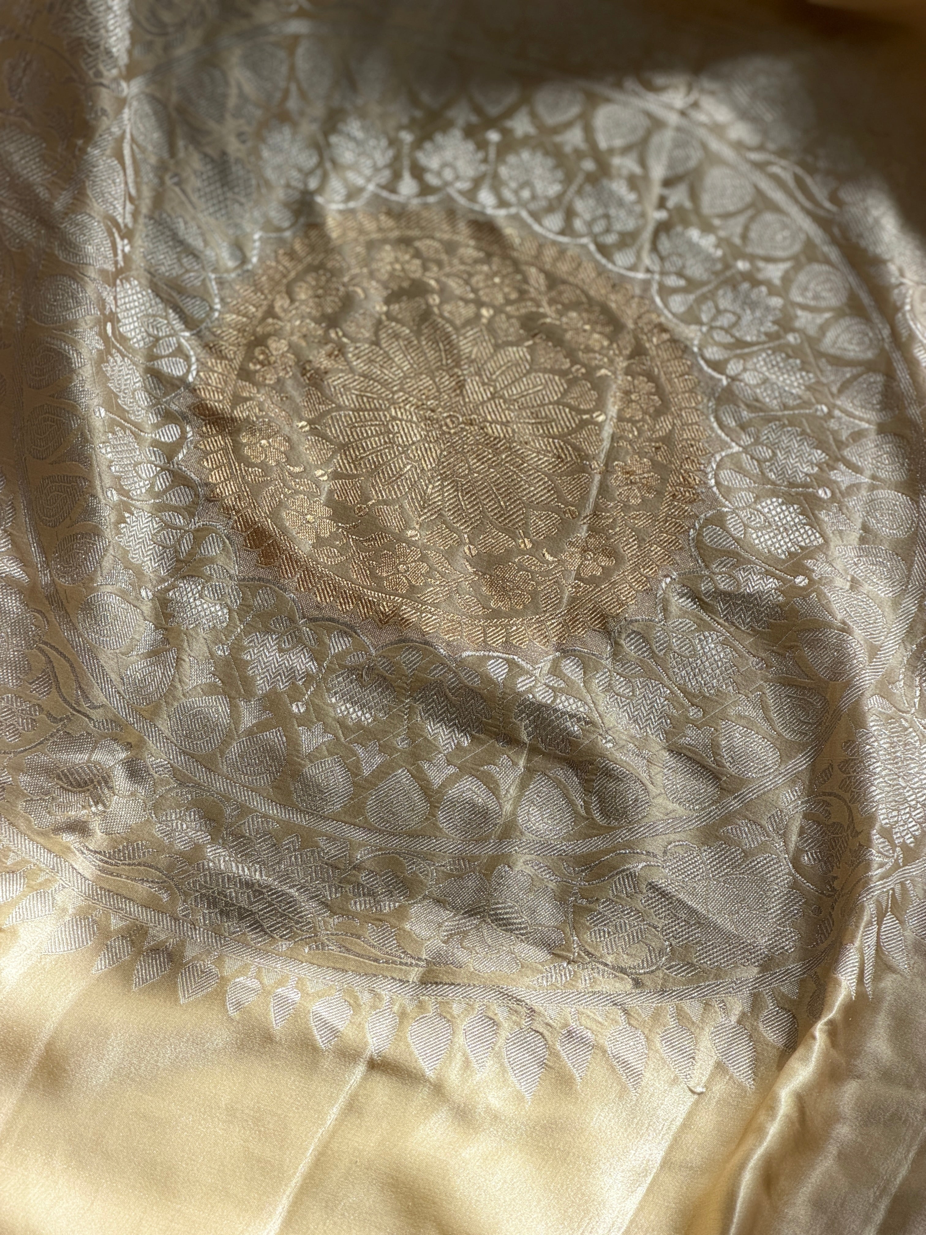 Banarasi Mashru Pure Silk Sona Roopa Saree