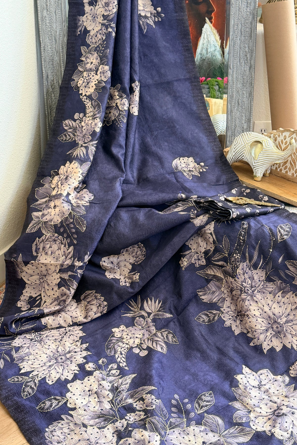 Semi Tussar Printed saree with French Knot work