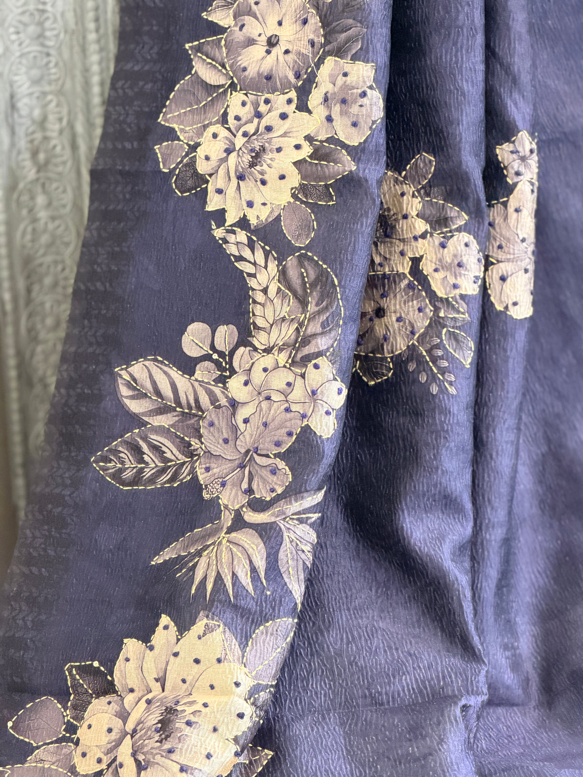 Semi Tussar Printed saree with French Knot work