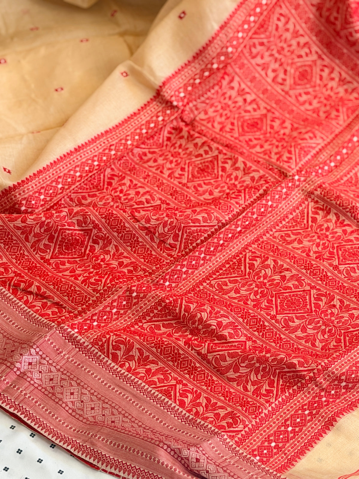 Bisnupuri Tussar Silk Saree