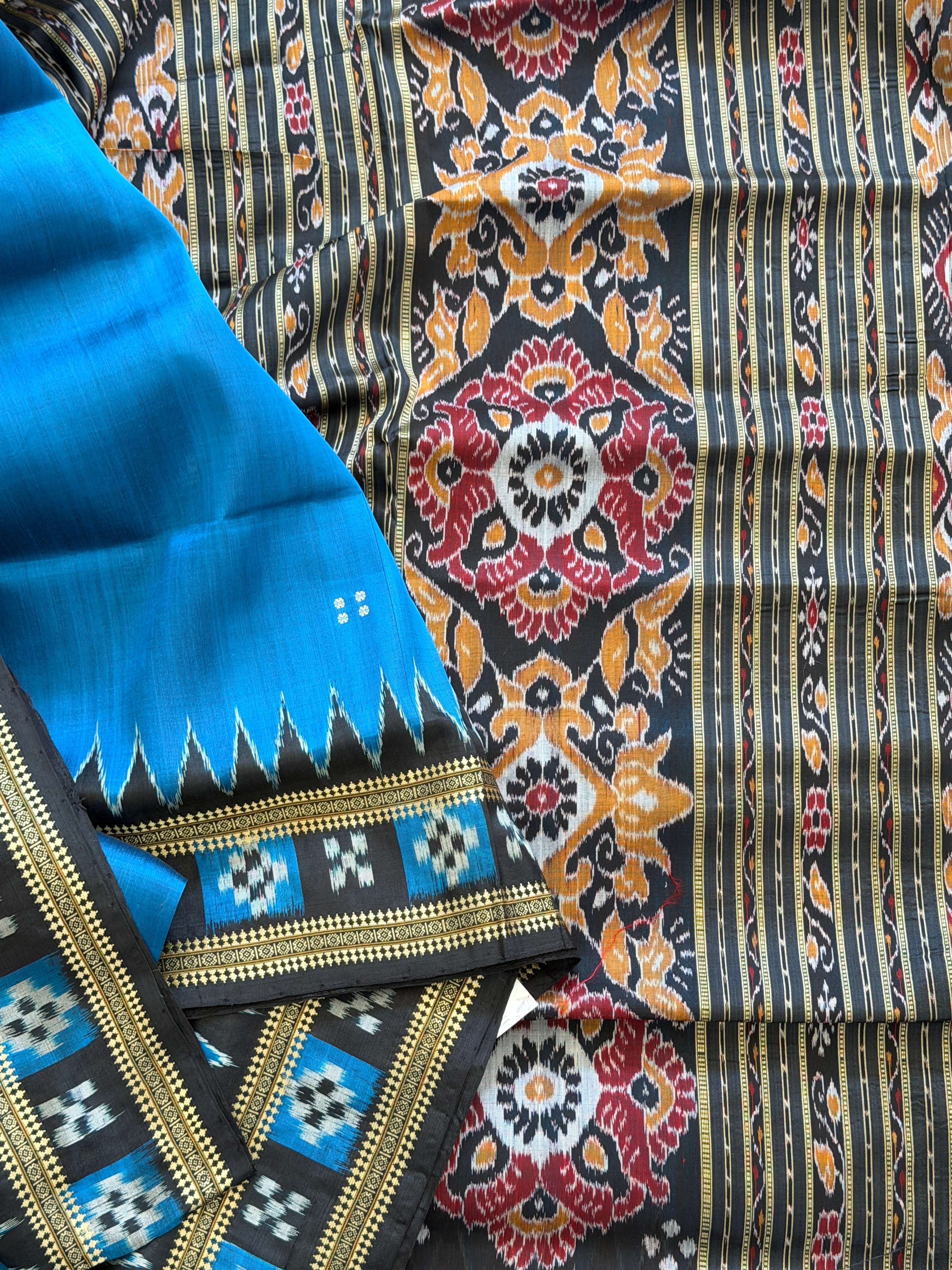 Khandua single border box pasapali odisha handloom saree